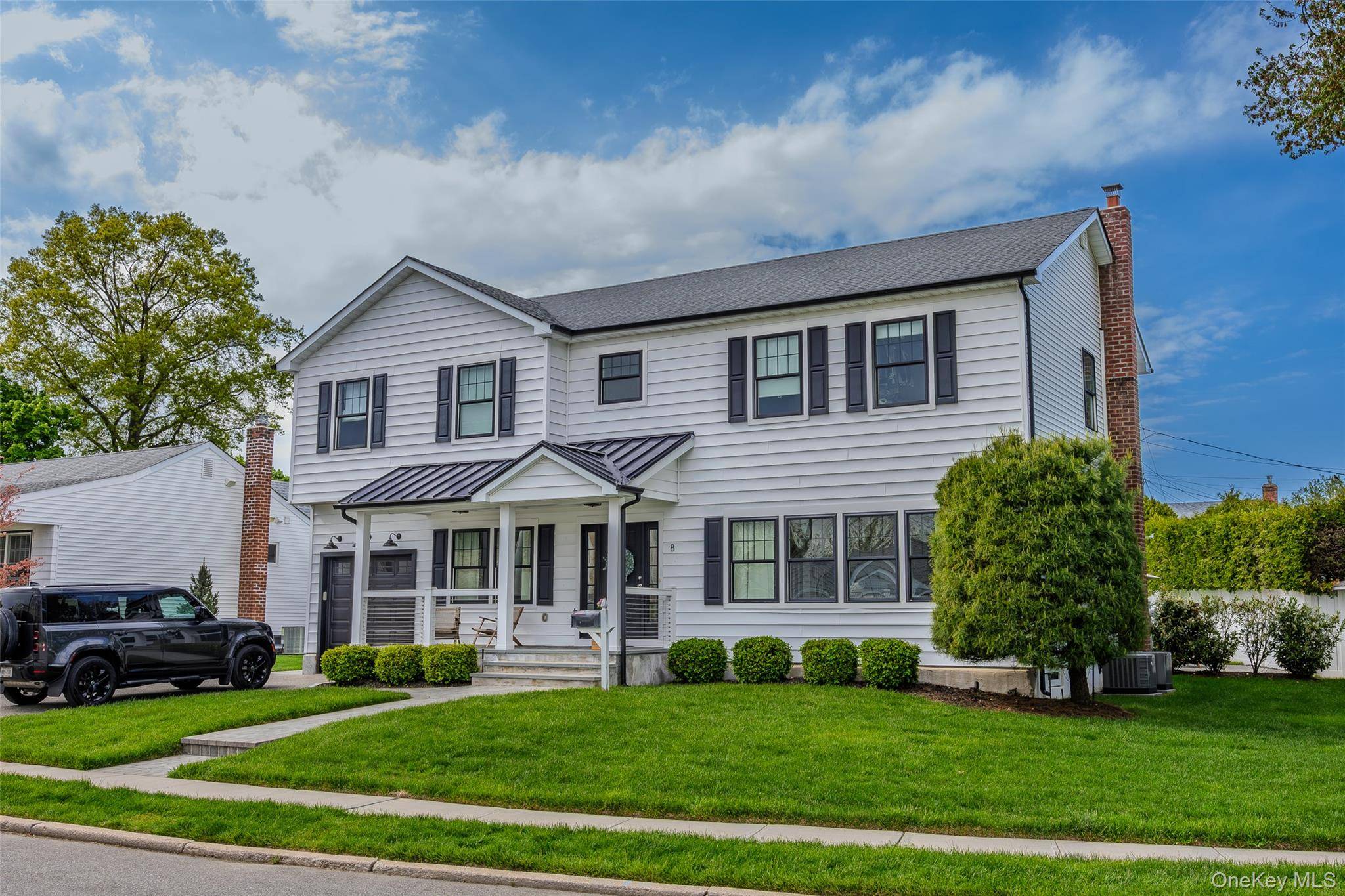 Casa de 4 Dormitorios en Venta en Old Bethpage - Nueva York - EE. UU. - 3