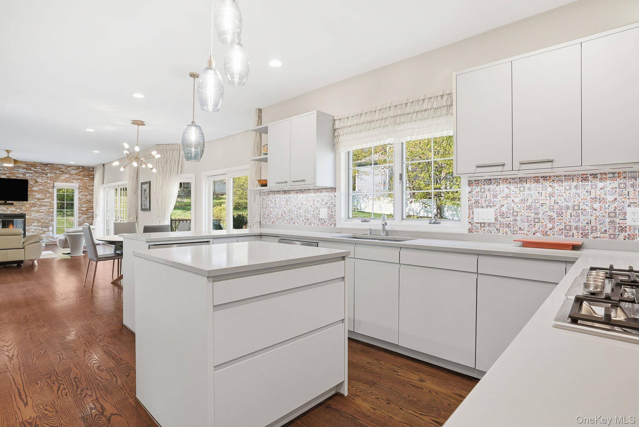 4 Bedroom Home for Sale in Ossining - New York - USA - 8