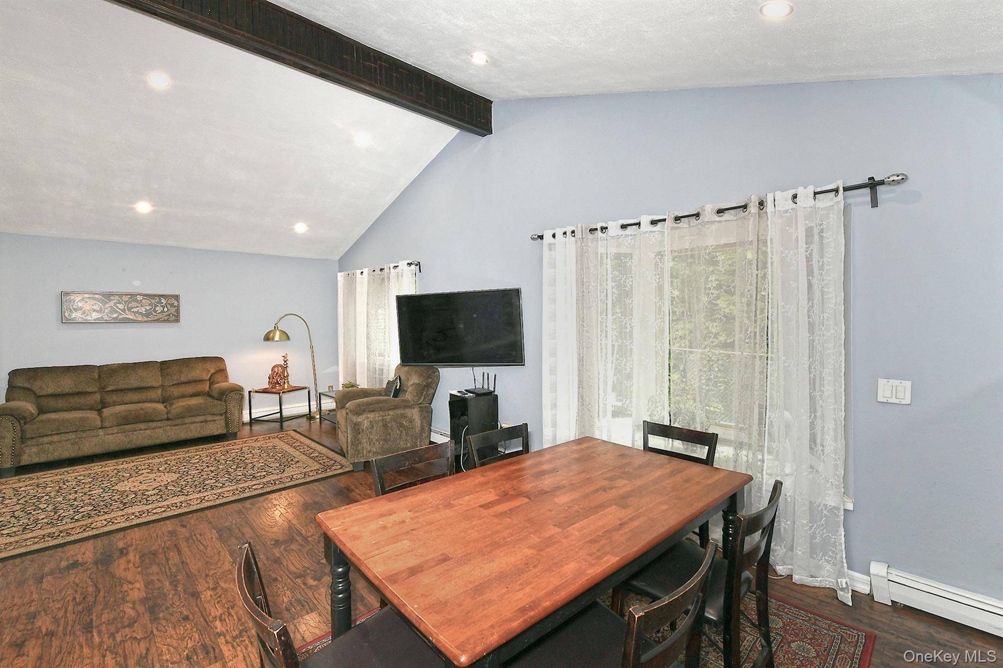 Casa de 4 Dormitorios en Venta en Patchogue - Nueva York - EE. UU. - 4