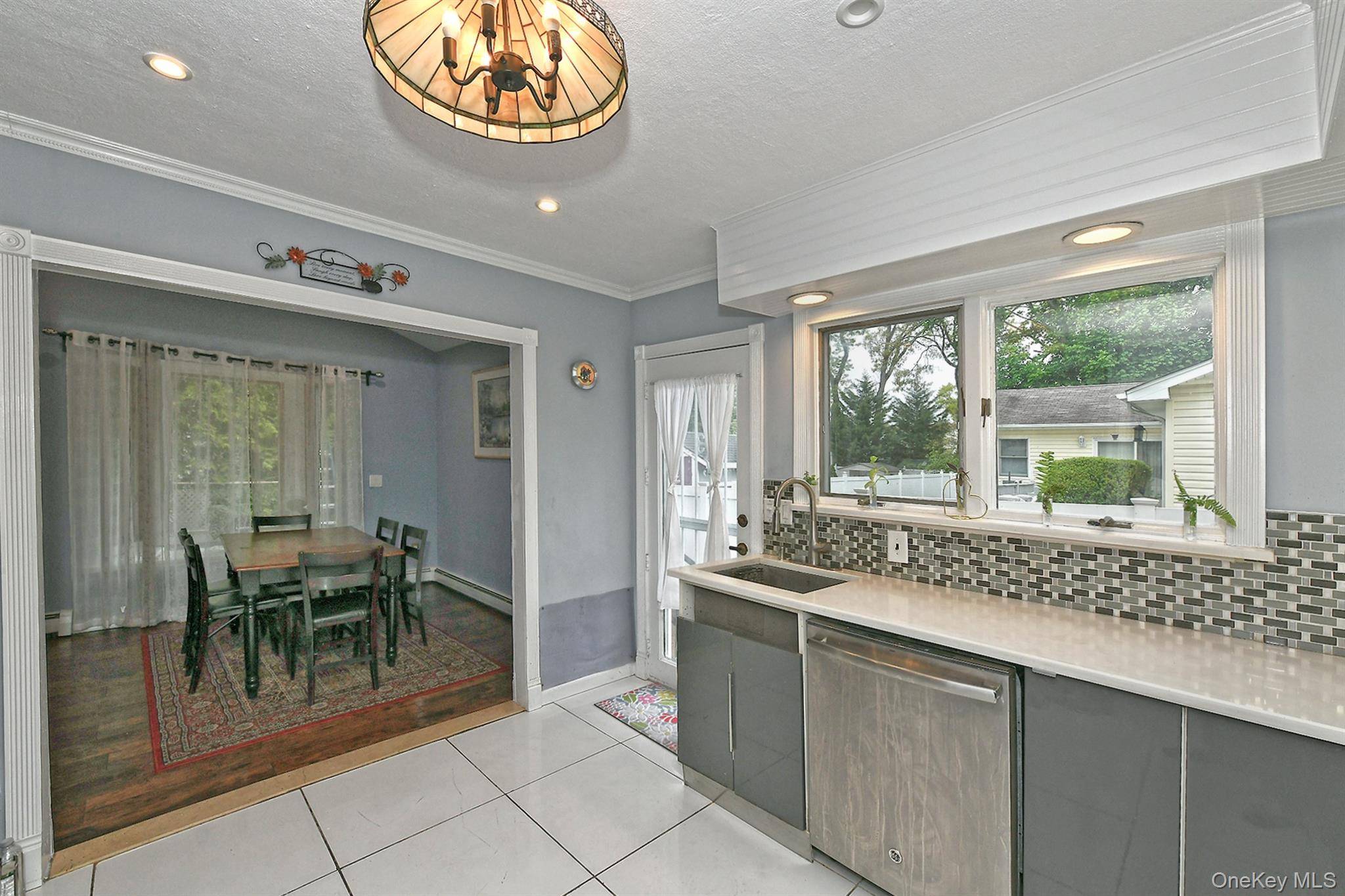 Casa de 4 Dormitorios en Venta en Patchogue - Nueva York - EE. UU. - 6
