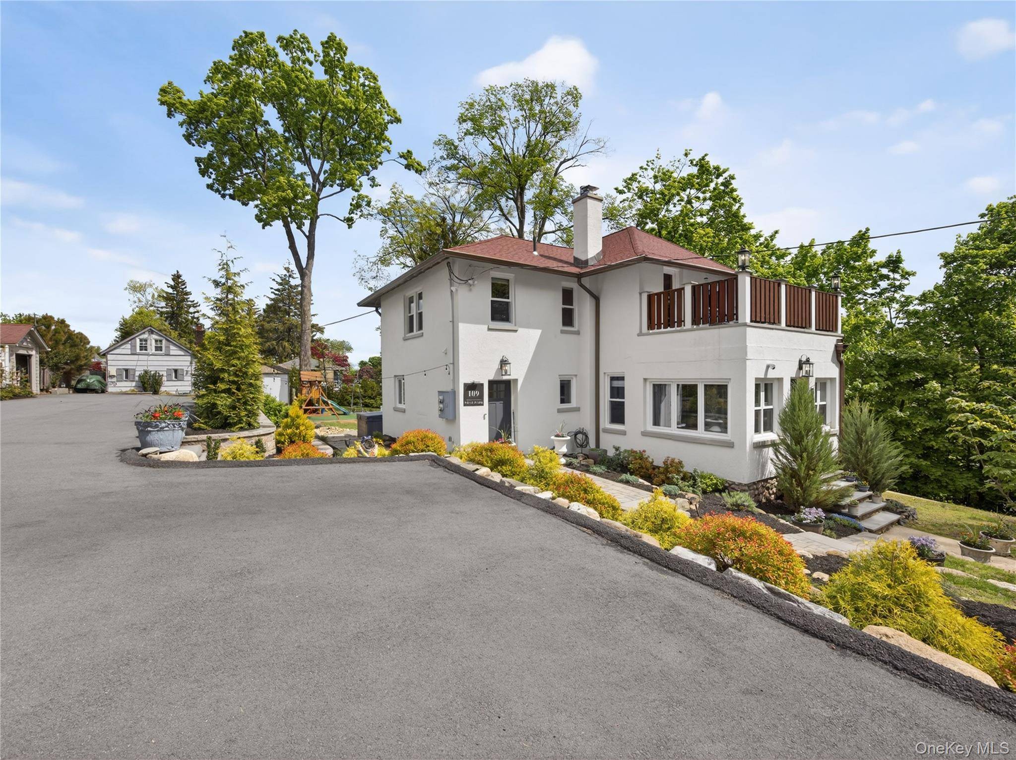 Casa de 4 Dormitorios en Venta en Pearl River - Nueva York - EE. UU. - 3