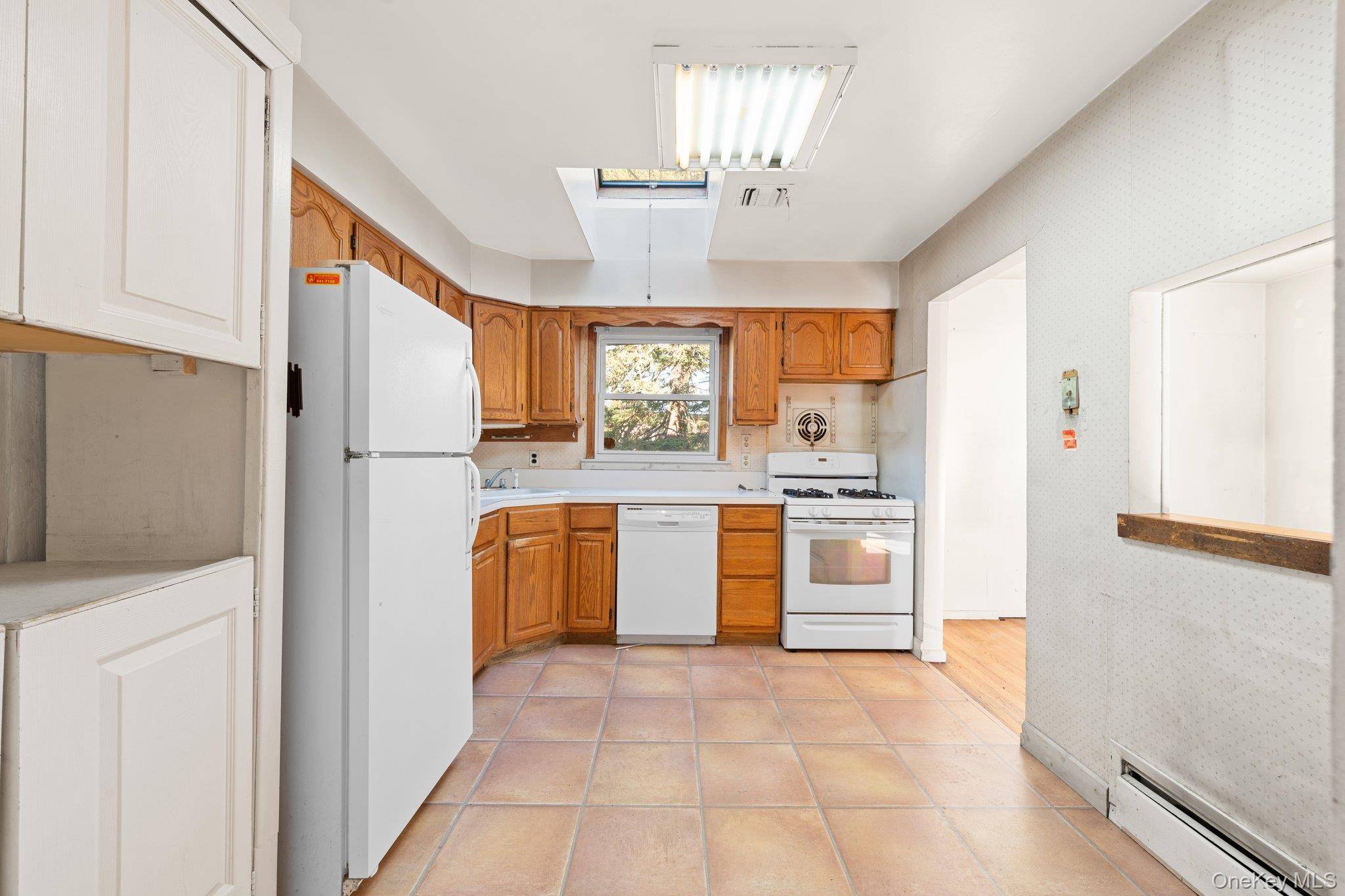 Casa de 4 Dormitorios en Venta en Plainview - Nueva York - EE. UU. - 7