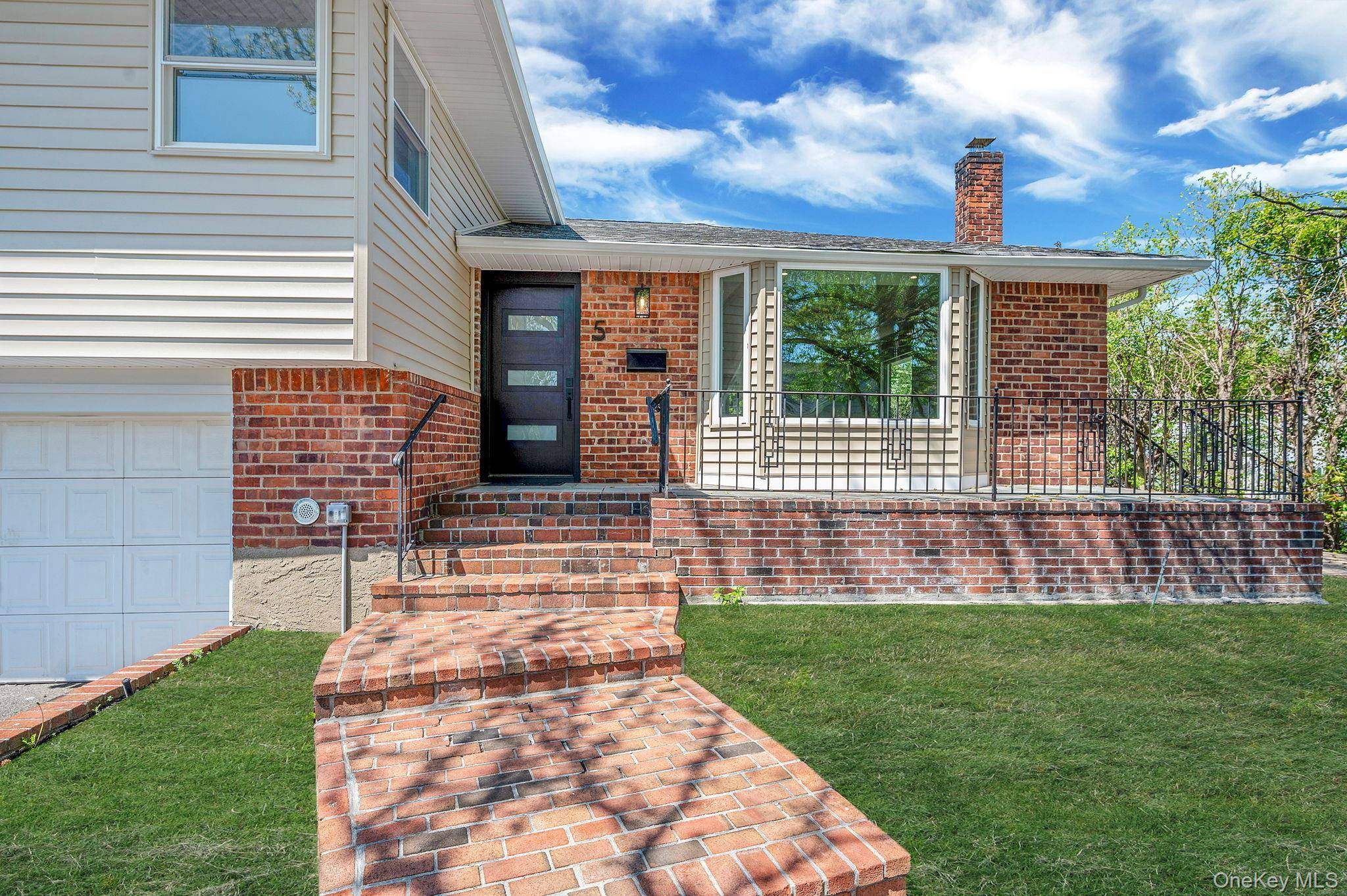 Casa de 4 Dormitorios en Venta en Plainview - Nueva York - EE. UU. - 4