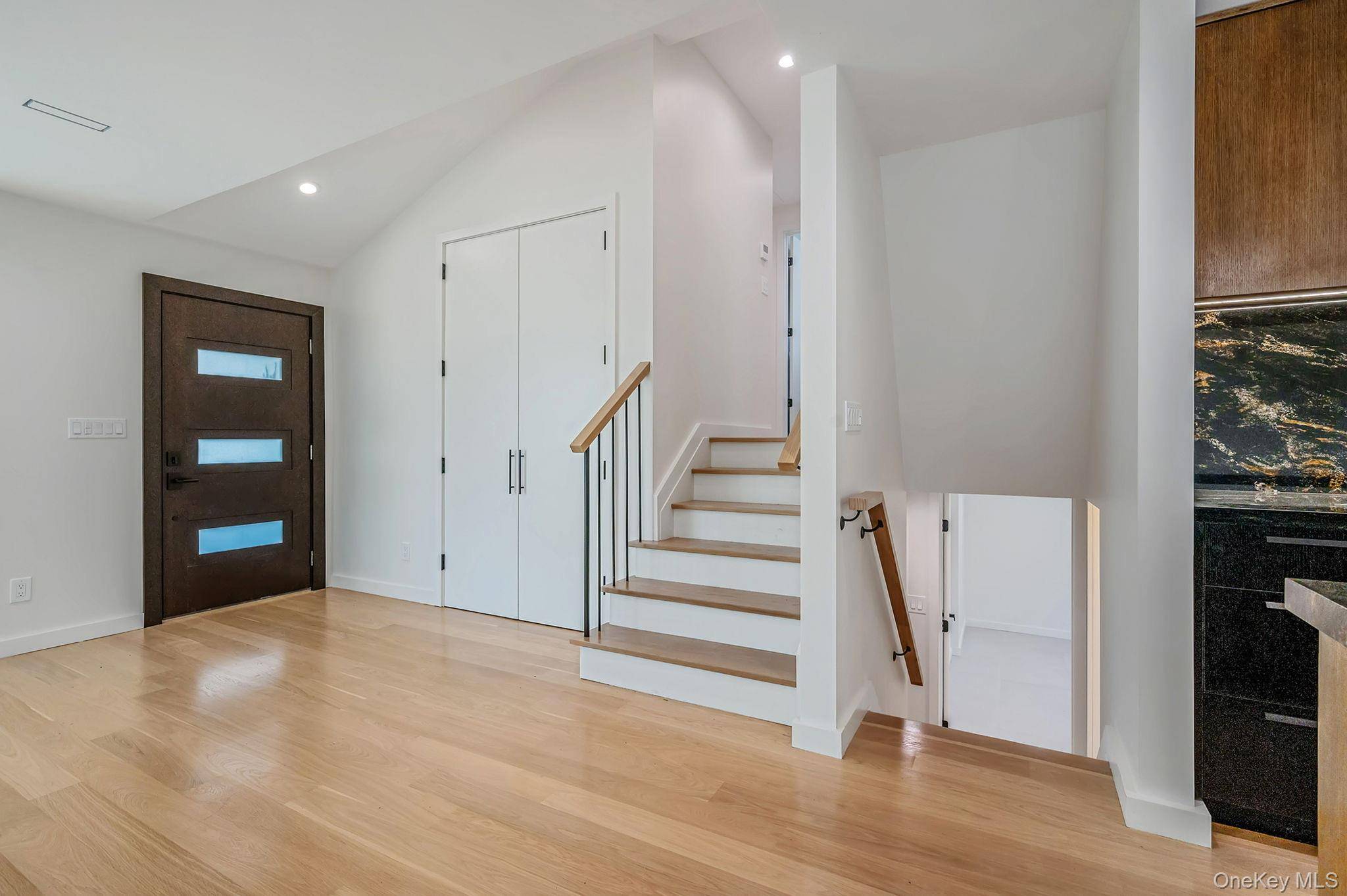Casa de 4 Dormitorios en Venta en Plainview - Nueva York - EE. UU. - 6