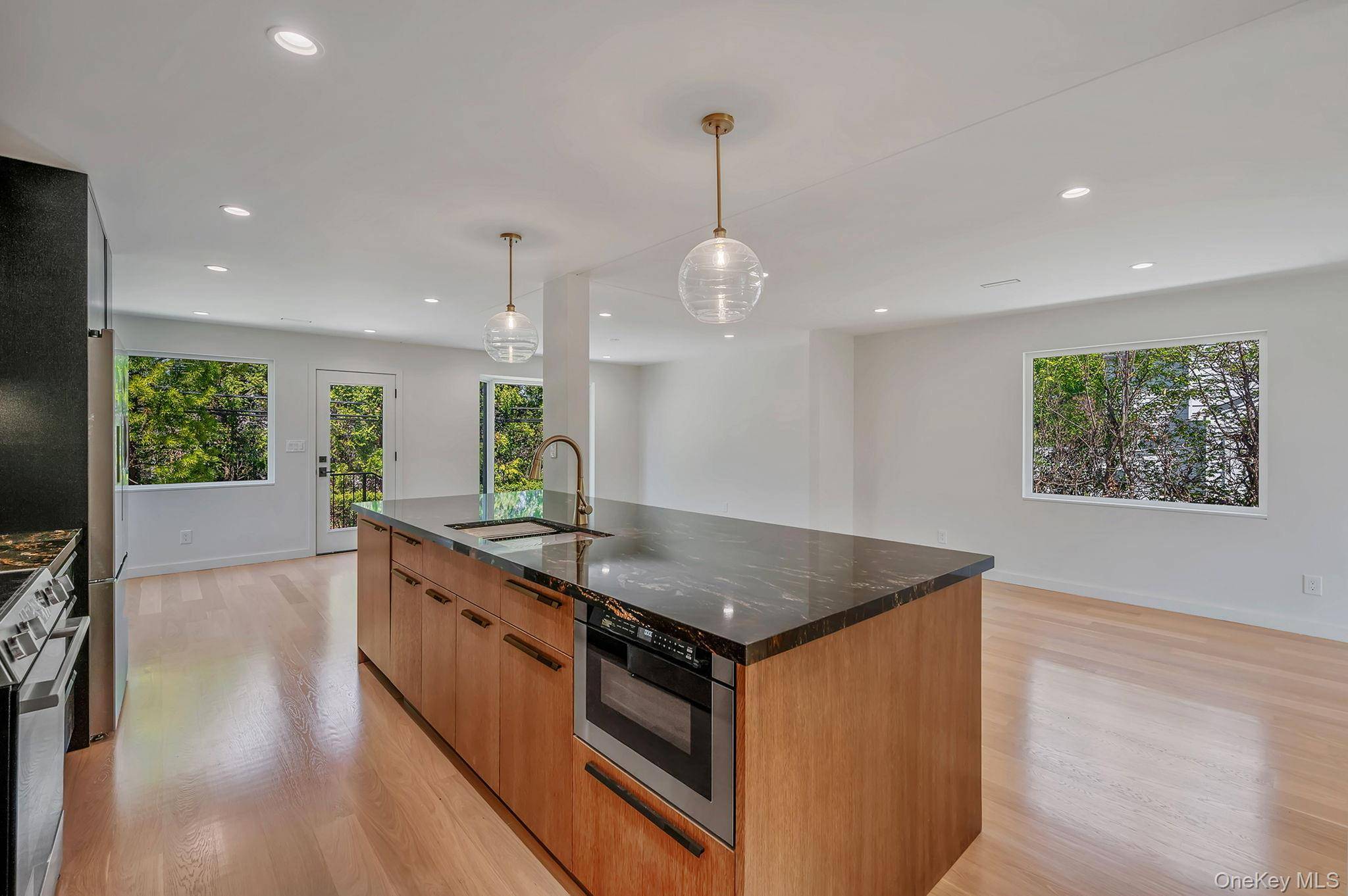 Casa de 4 Dormitorios en Venta en Plainview - Nueva York - EE. UU. - 7