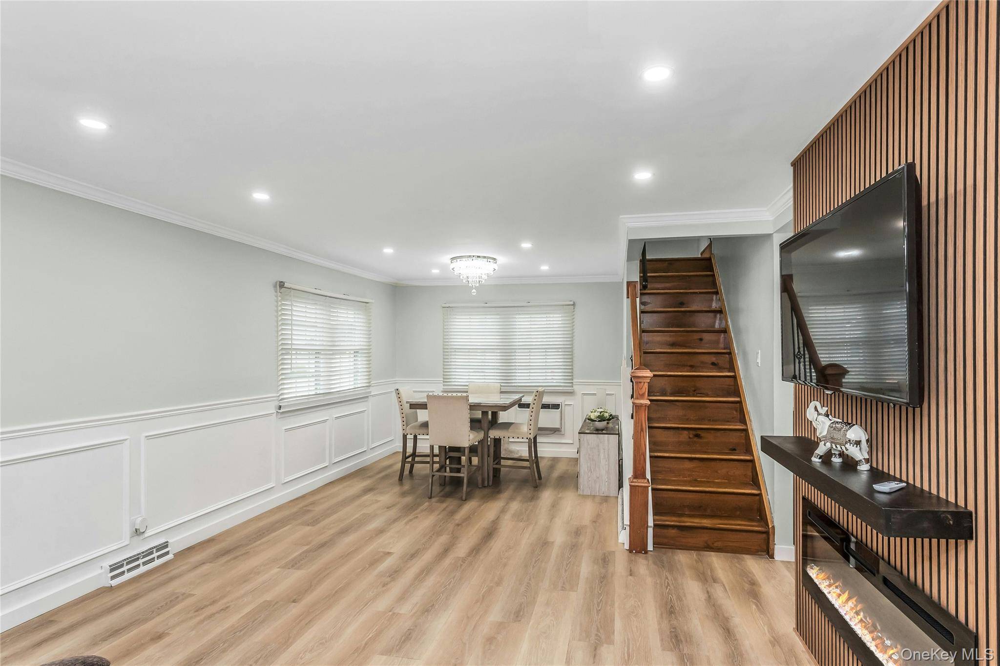 Casa de 4 Dormitorios en Venta en Plainview - Nueva York - EE. UU. - 4