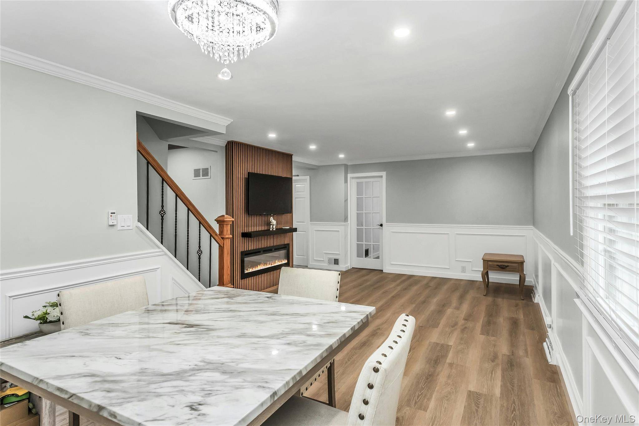 Casa de 4 Dormitorios en Venta en Plainview - Nueva York - EE. UU. - 8