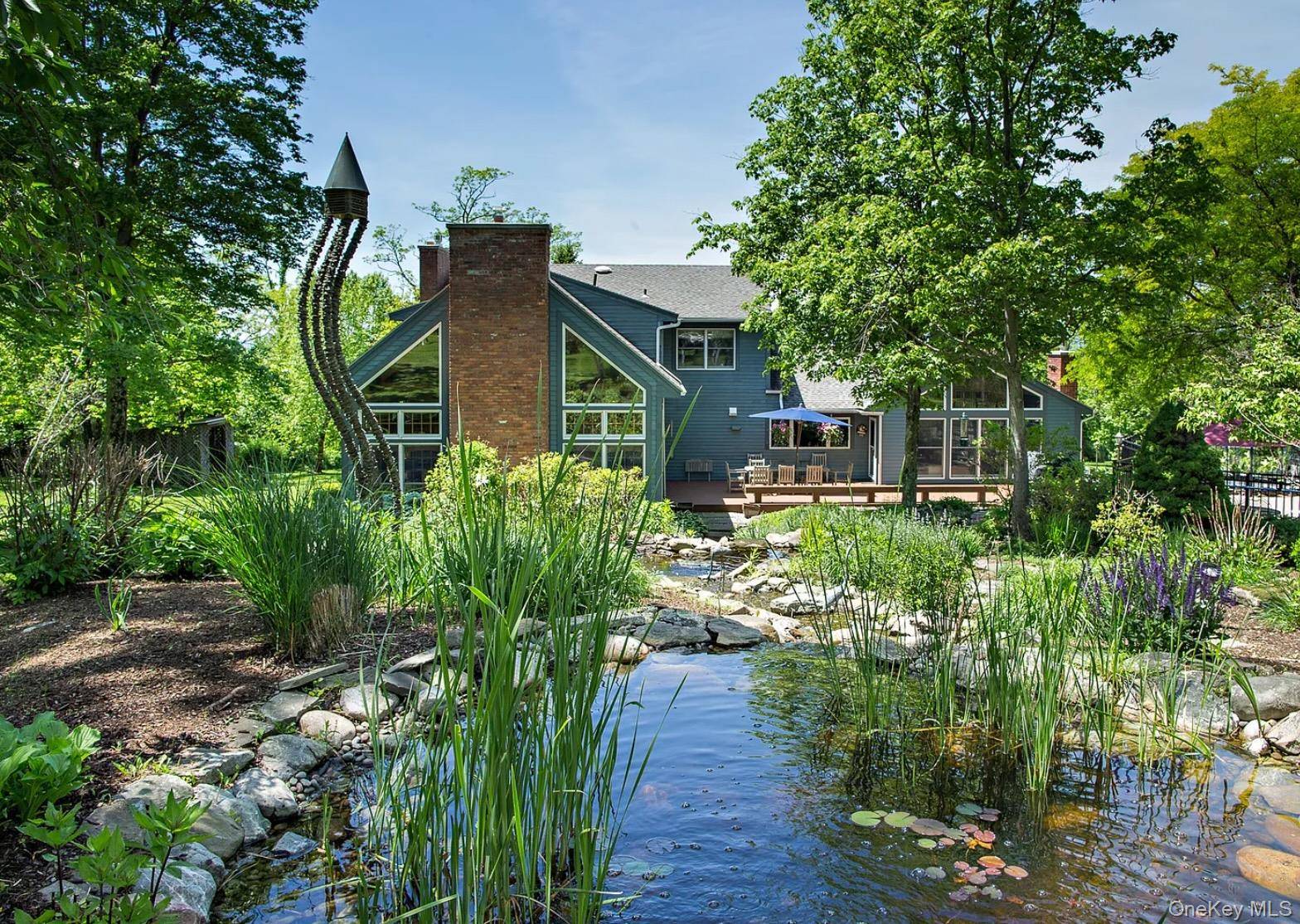 4 Bedroom Home for Sale in Pleasant Valley - New York - USA - 1
