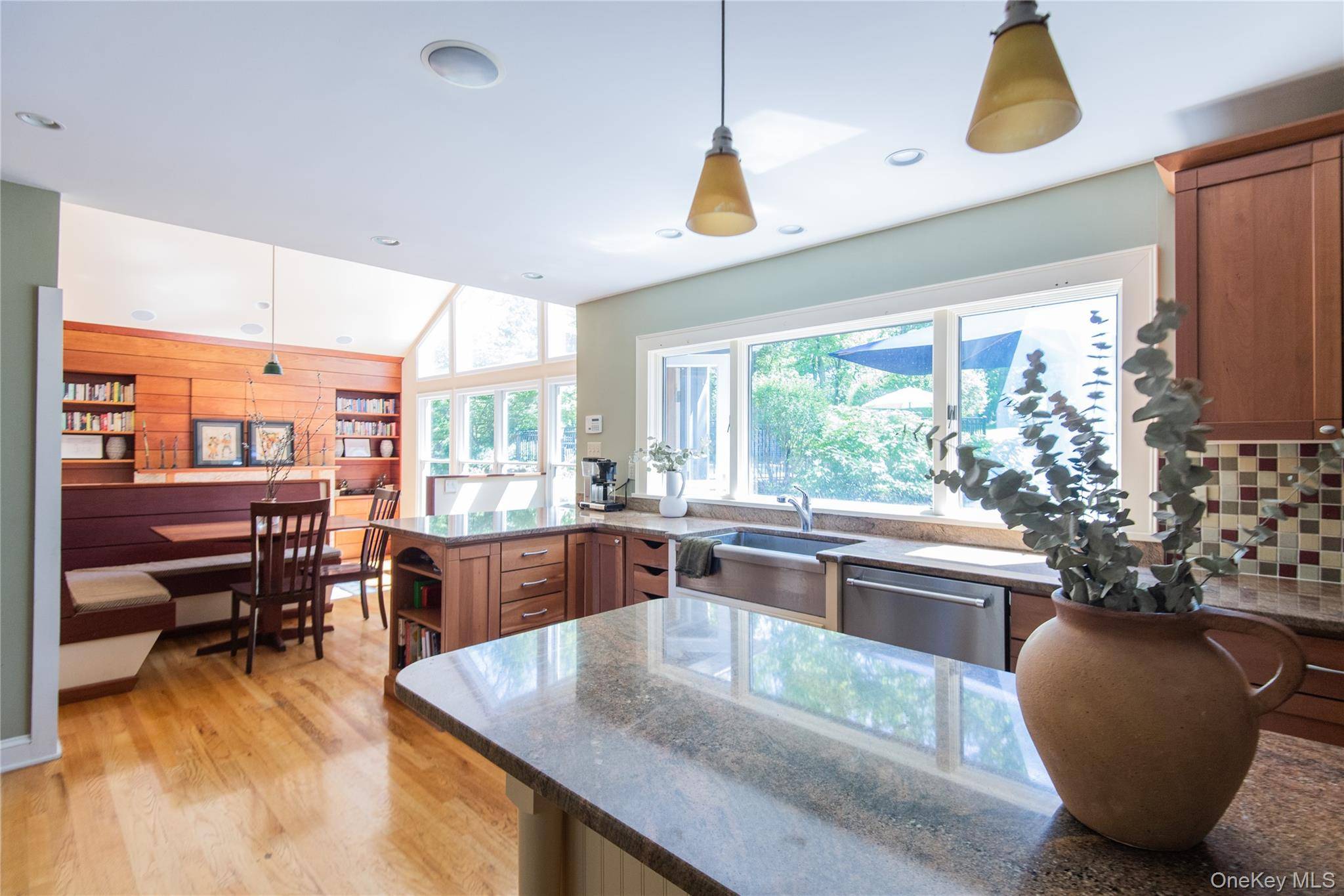 4 Bedroom Home for Sale in Pleasant Valley - New York - USA - 6