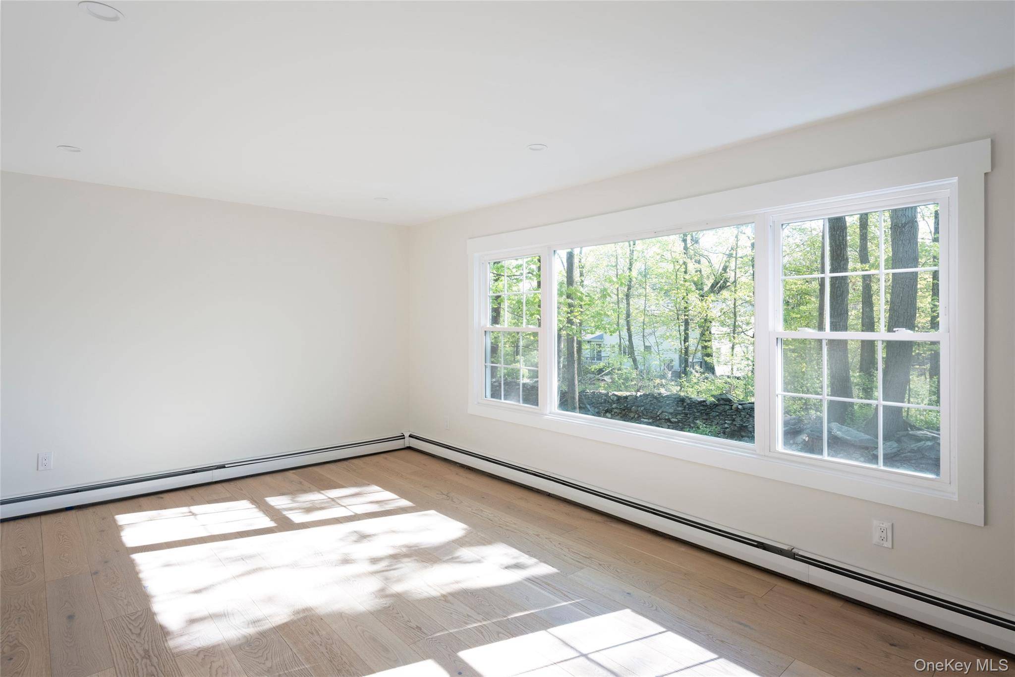 4 Bedroom Home for Sale in Pleasant Valley - New York - USA - 6