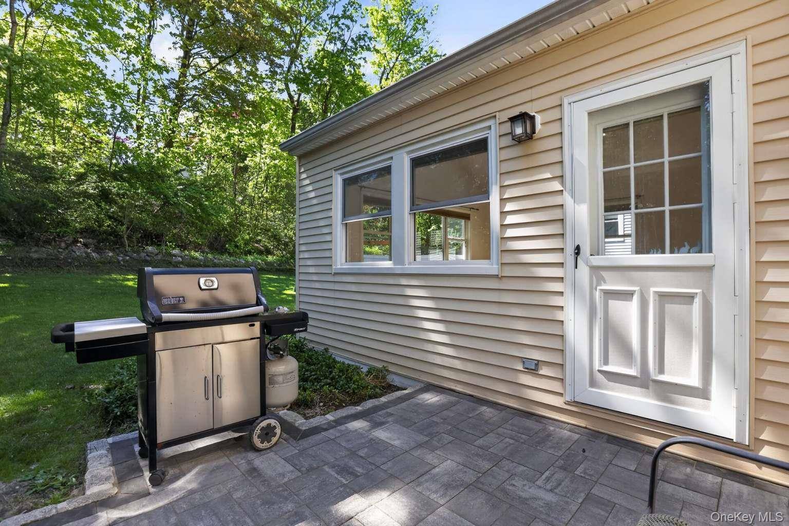 Casa de 4 Dormitorios en Venta en Pleasantville - Nueva York - EE. UU. - 2