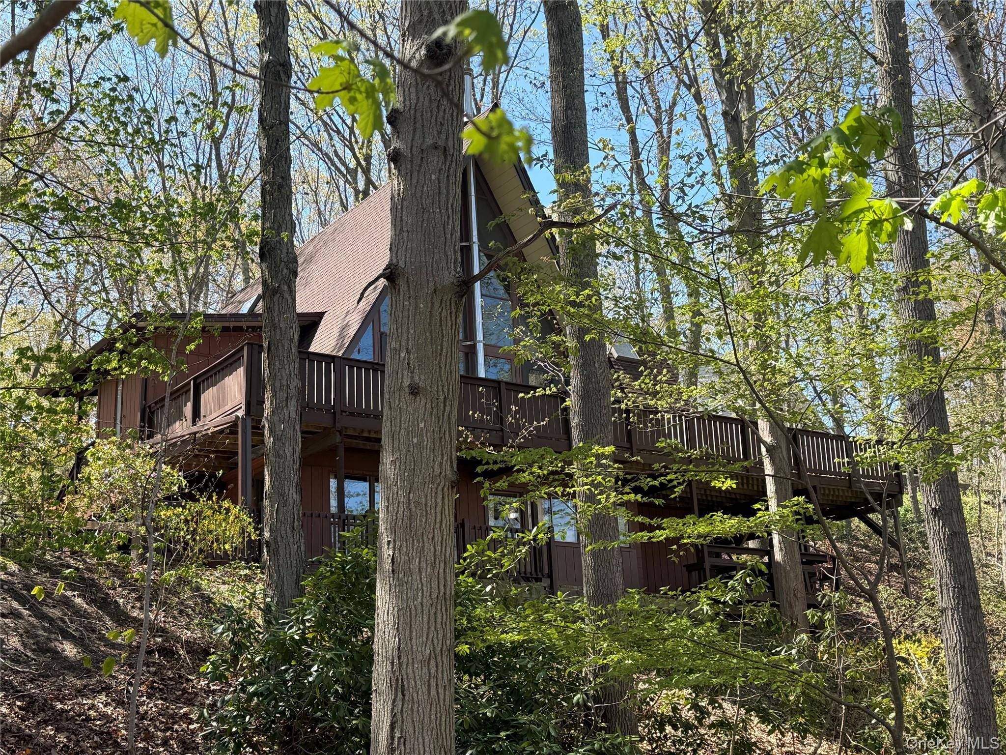 Casa com 4 Quartos à Venda em Port Jefferson - Nova Iorque - EUA - 1