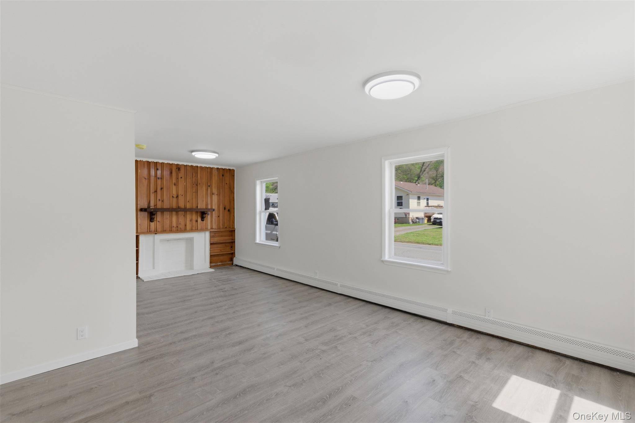 4 Bedroom Home for Sale in Port Jervis - New York - USA - 7
