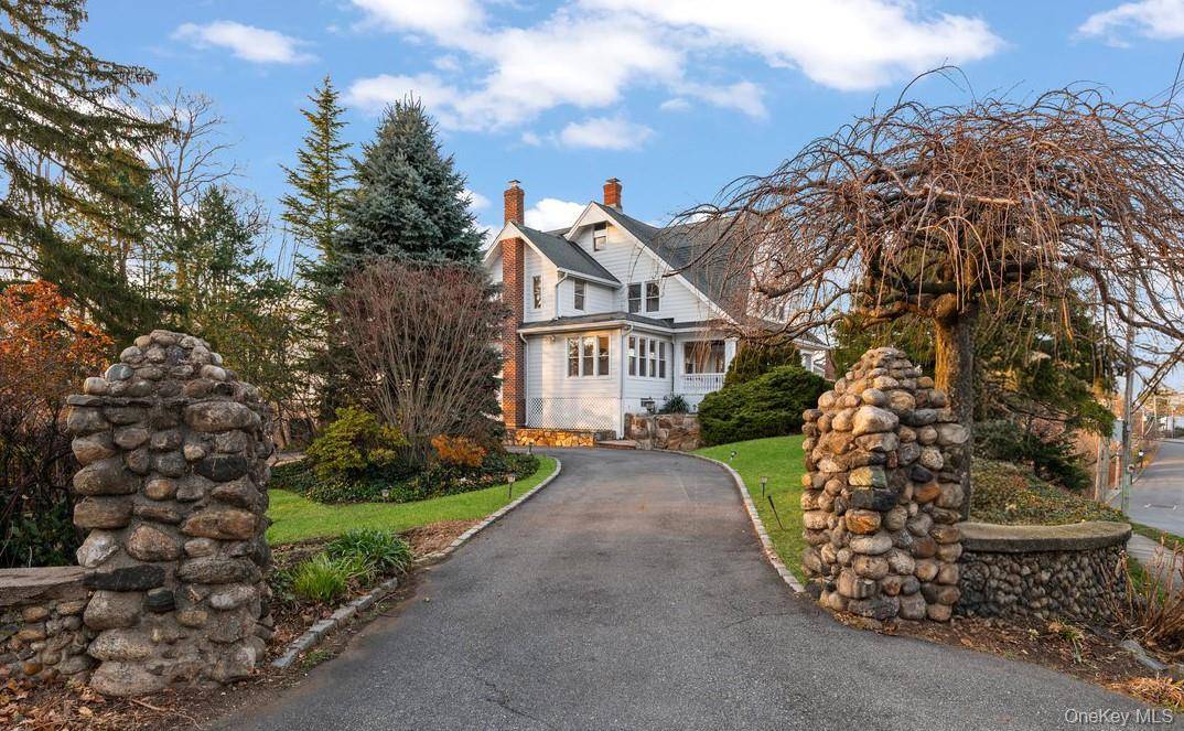 Casa de 4 Dormitorios en Venta en Port Washington - Nueva York - EE. UU. - 3