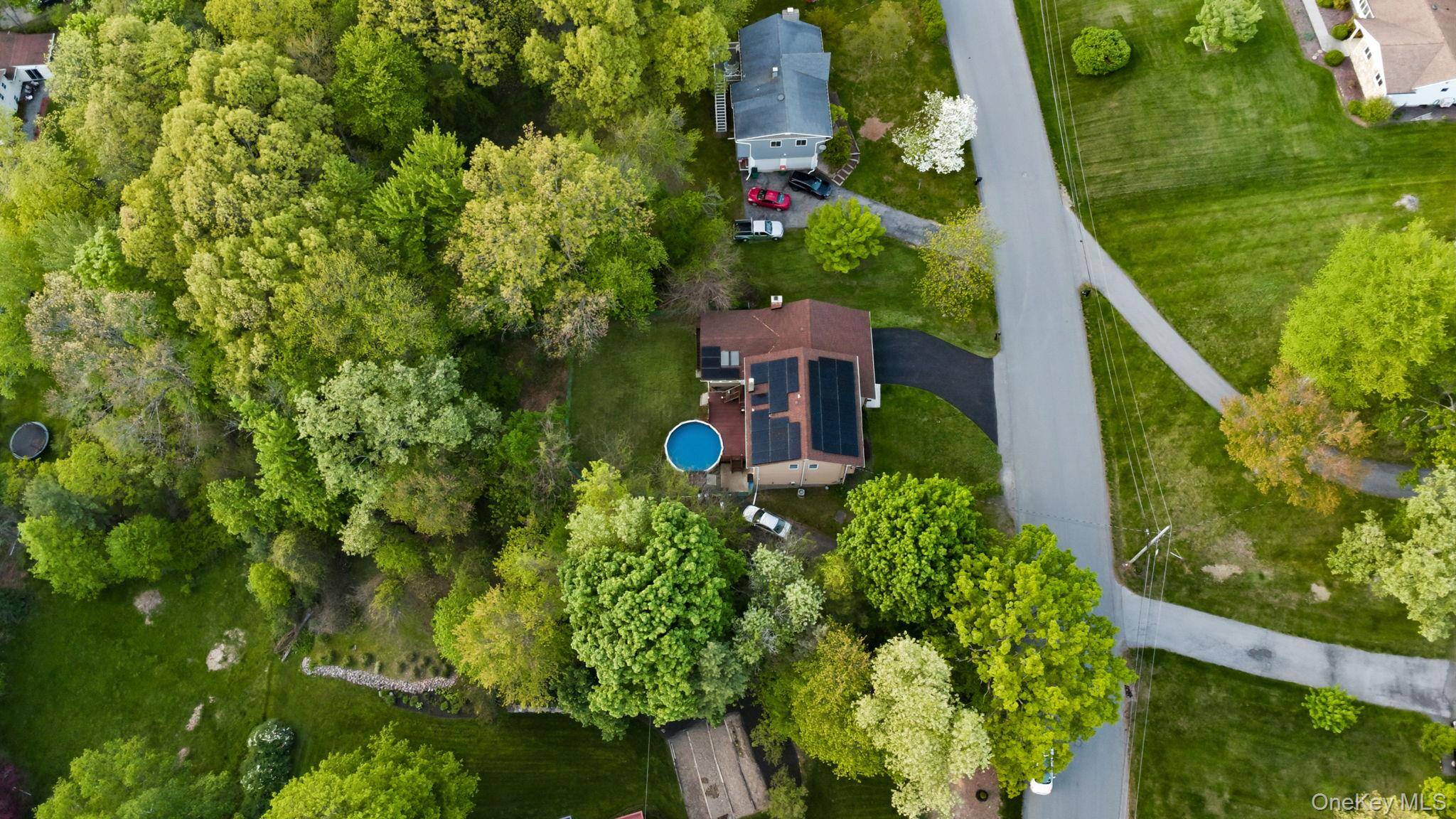 Casa com 4 Quartos à Venda em Poughkeepsie - Nova Iorque - EUA - 2