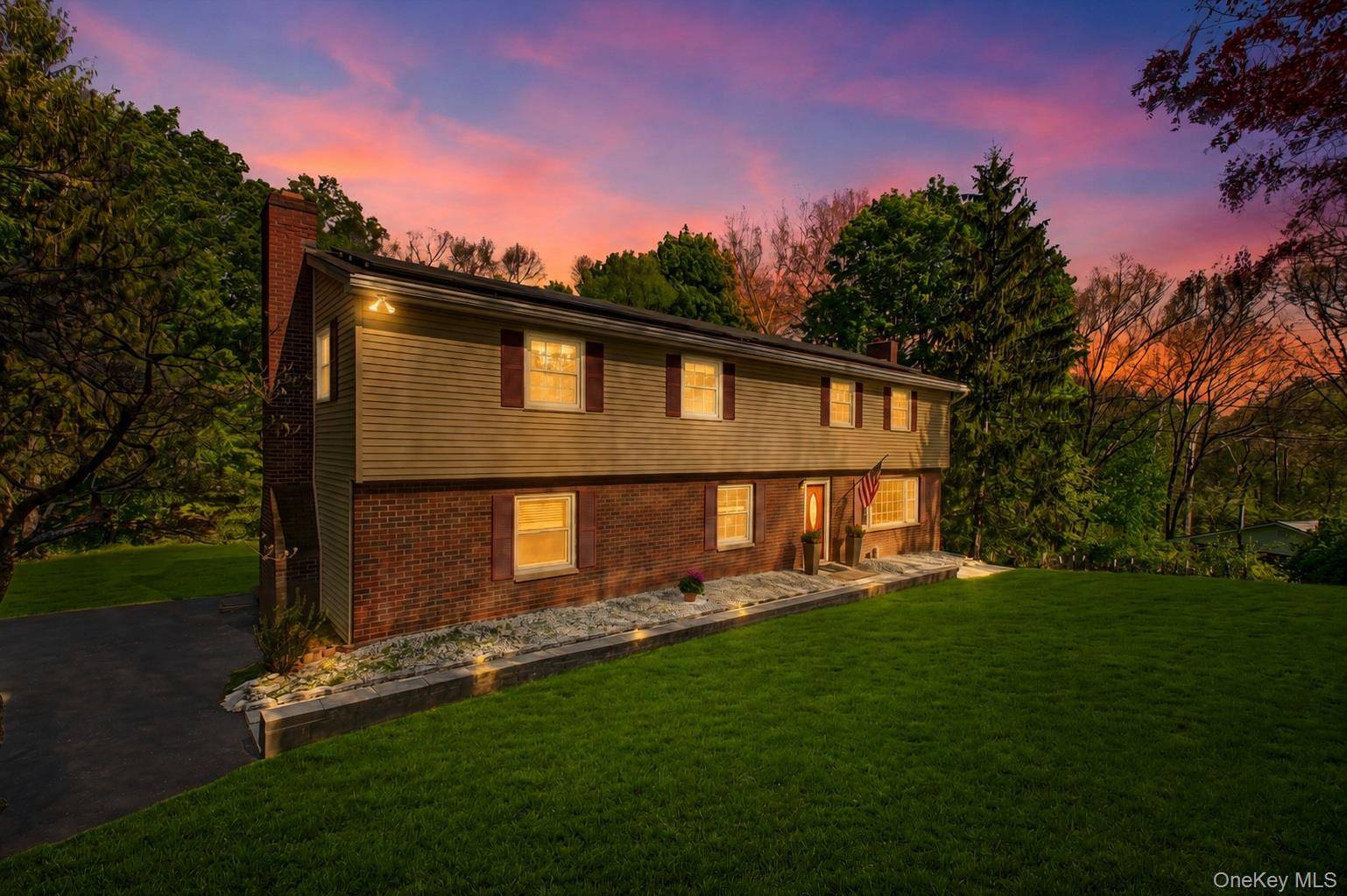 4 Bedroom Home for Sale in Poughkeepsie - New York - USA - 1