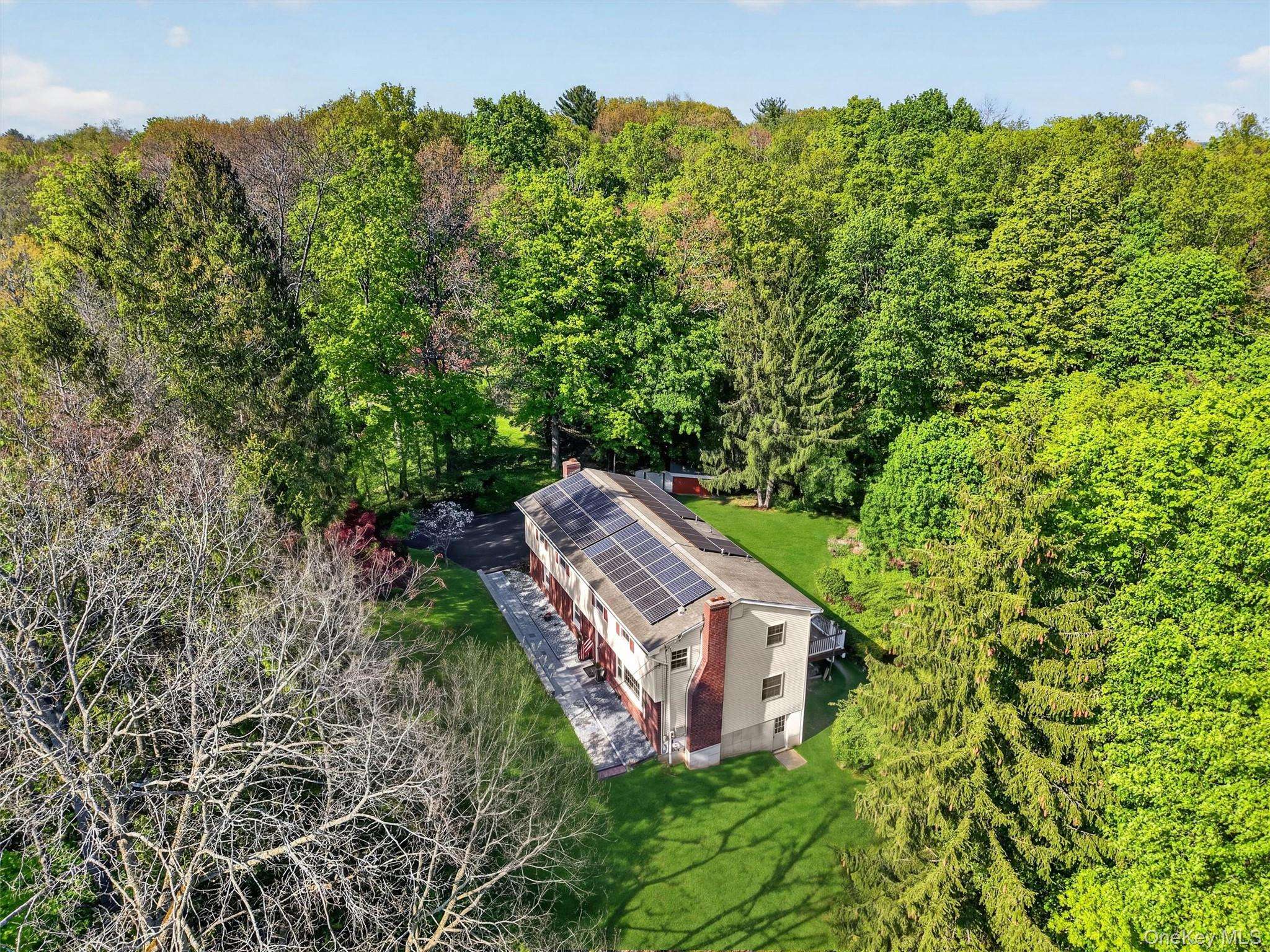 4 Bedroom Home for Sale in Poughkeepsie - New York - USA - 3