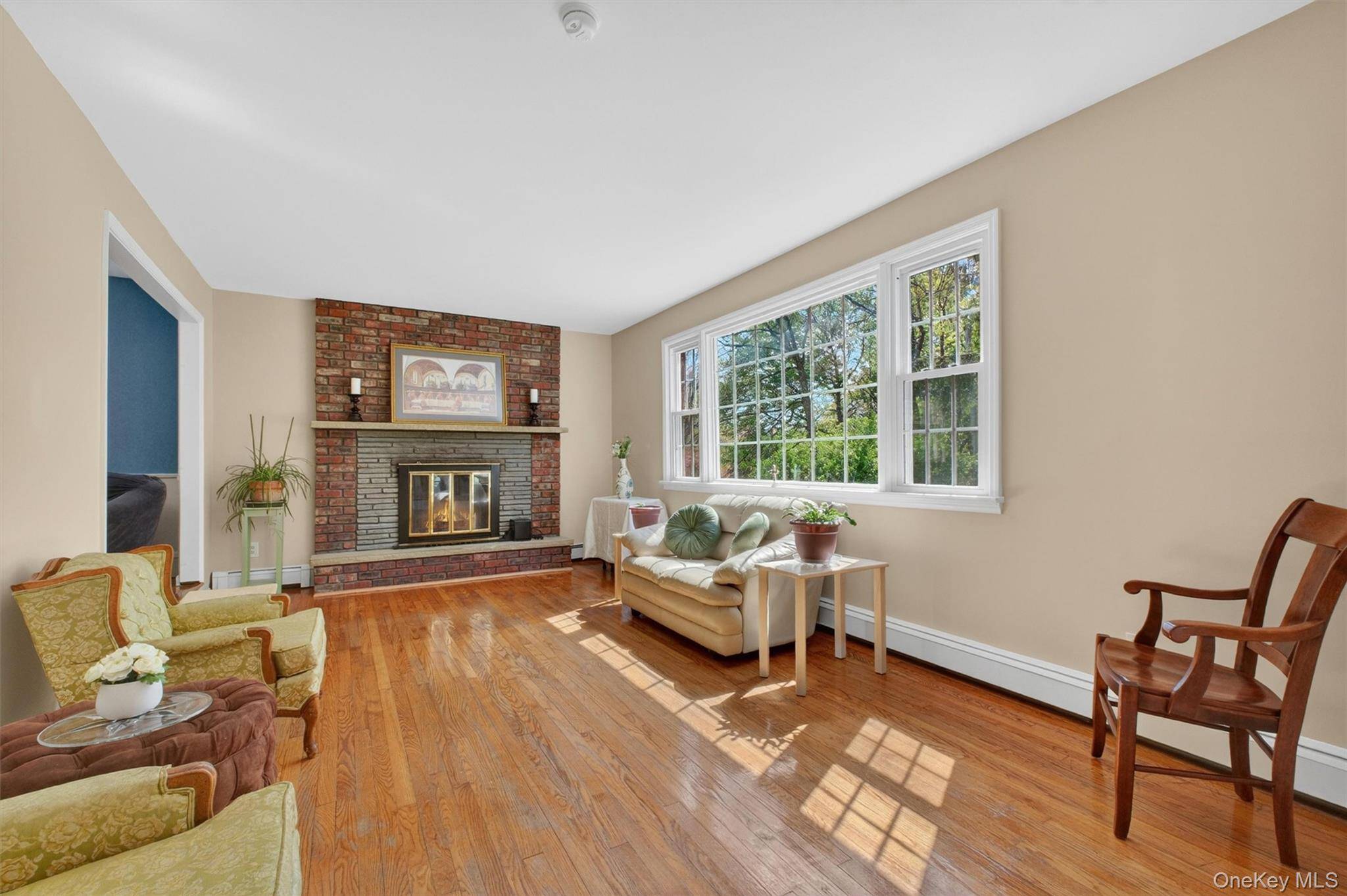 4 Bedroom Home for Sale in Poughkeepsie - New York - USA - 6