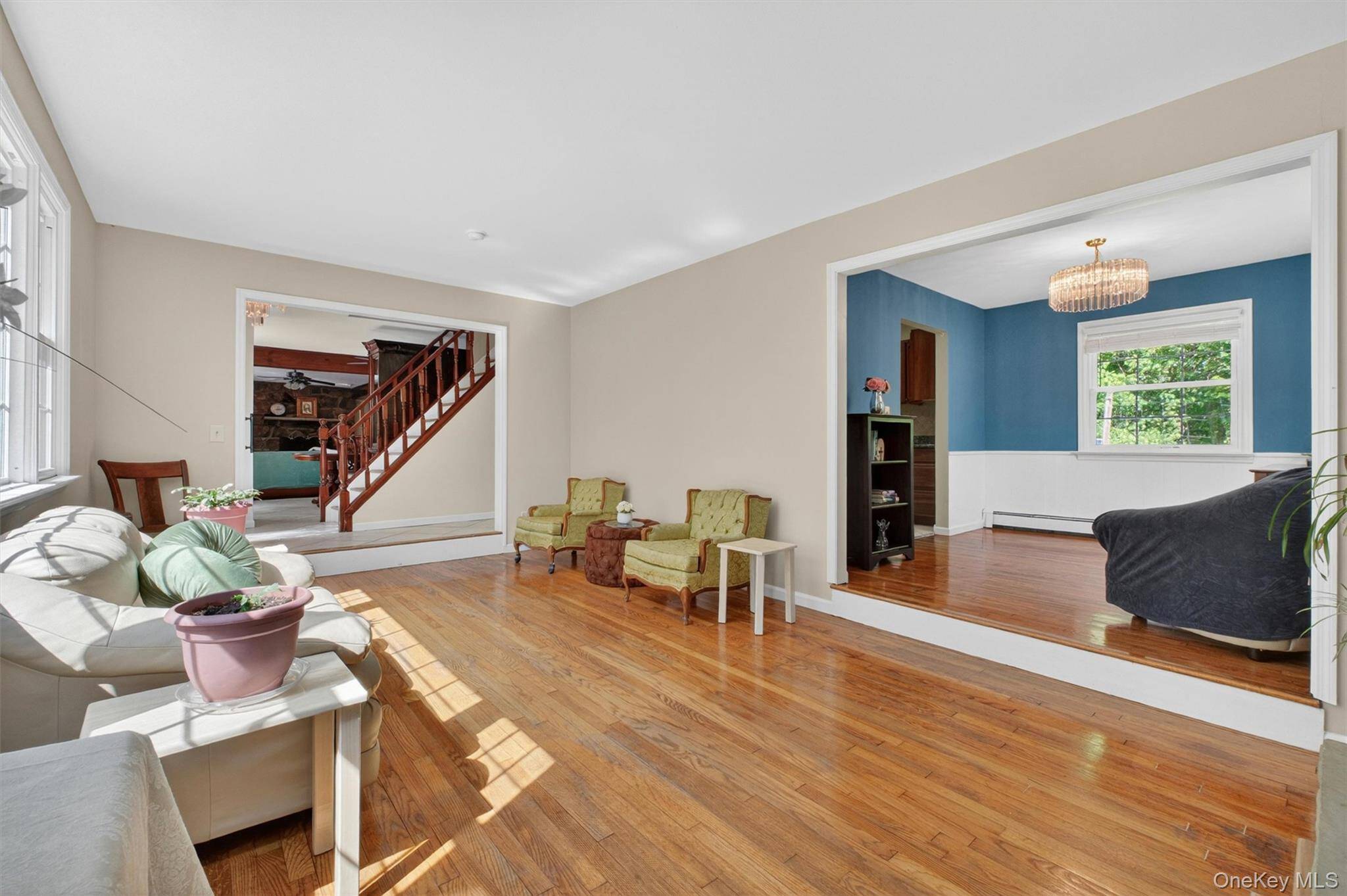 4 Bedroom Home for Sale in Poughkeepsie - New York - USA - 7