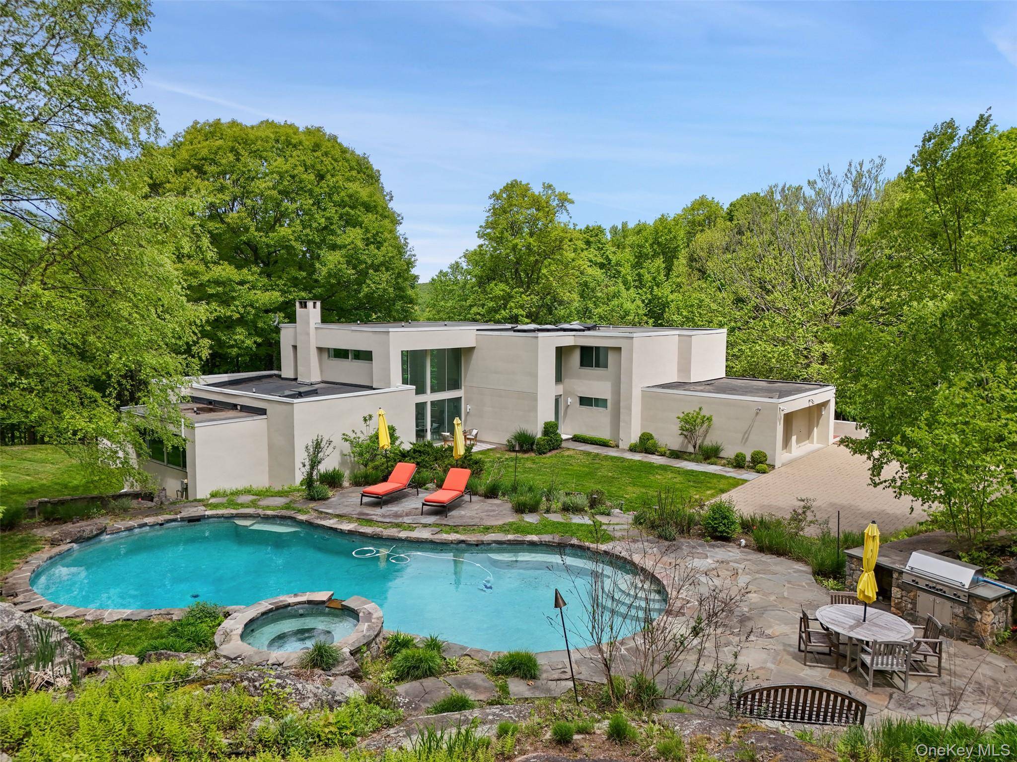 Casa com 4 Quartos à Venda em Pound Ridge - Nova Iorque - EUA - 1