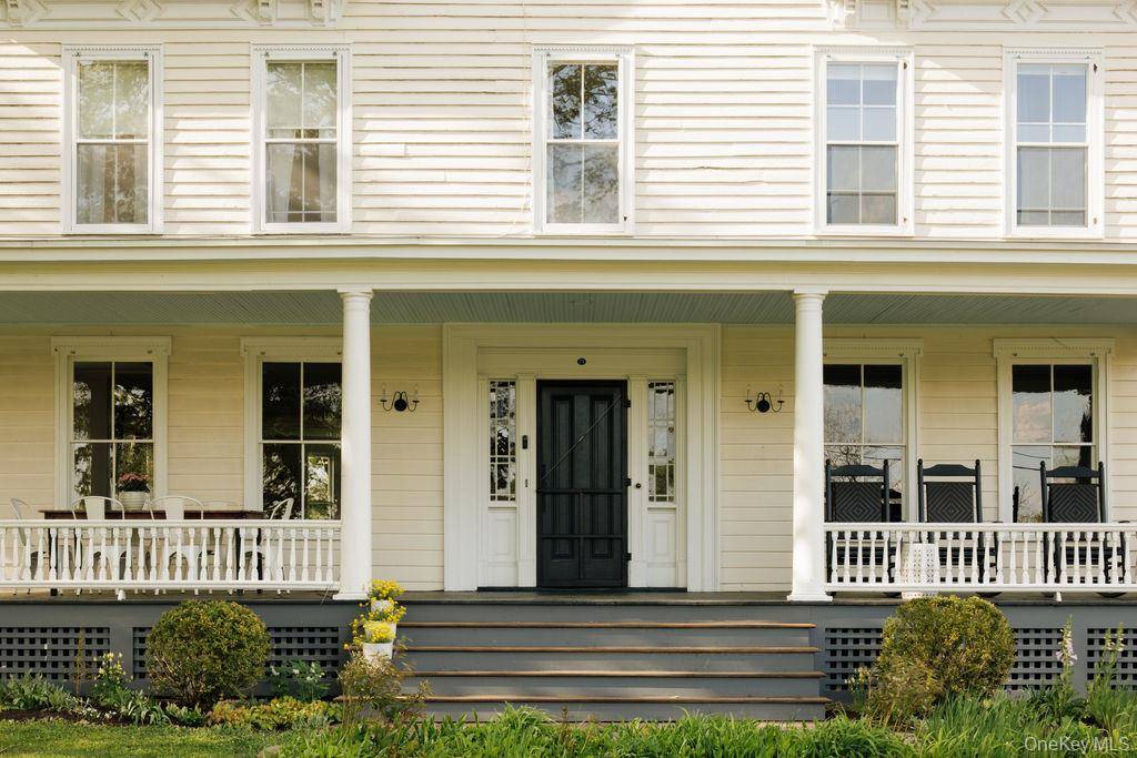 4 Bedroom Home for Sale in Red Hook - New York - USA - 2