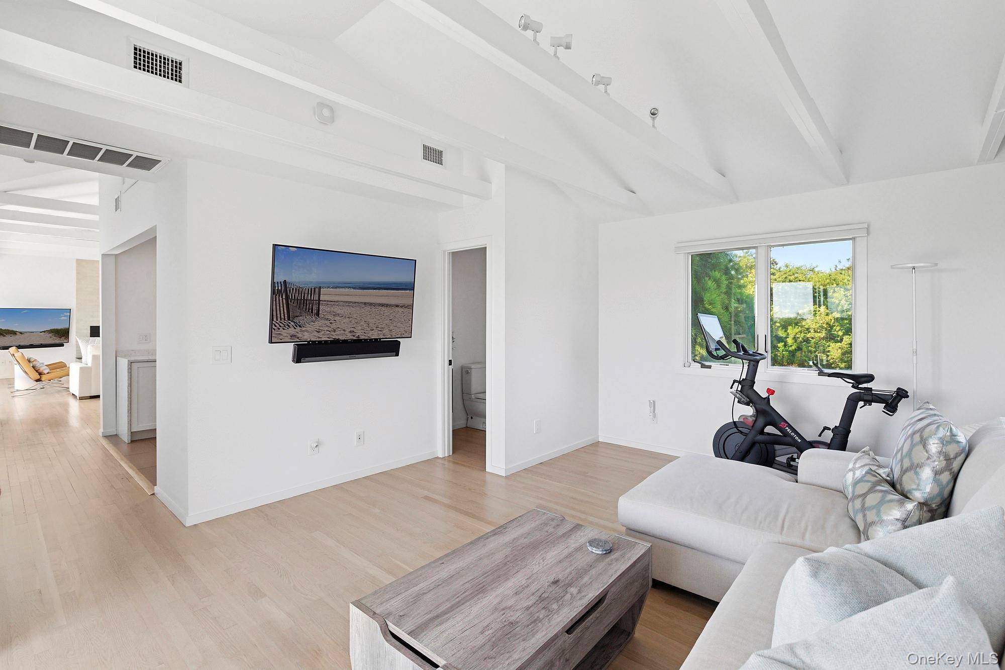 Casa de 4 Dormitorios en Venta en Remsenburg - Nueva York - EE. UU. - 7