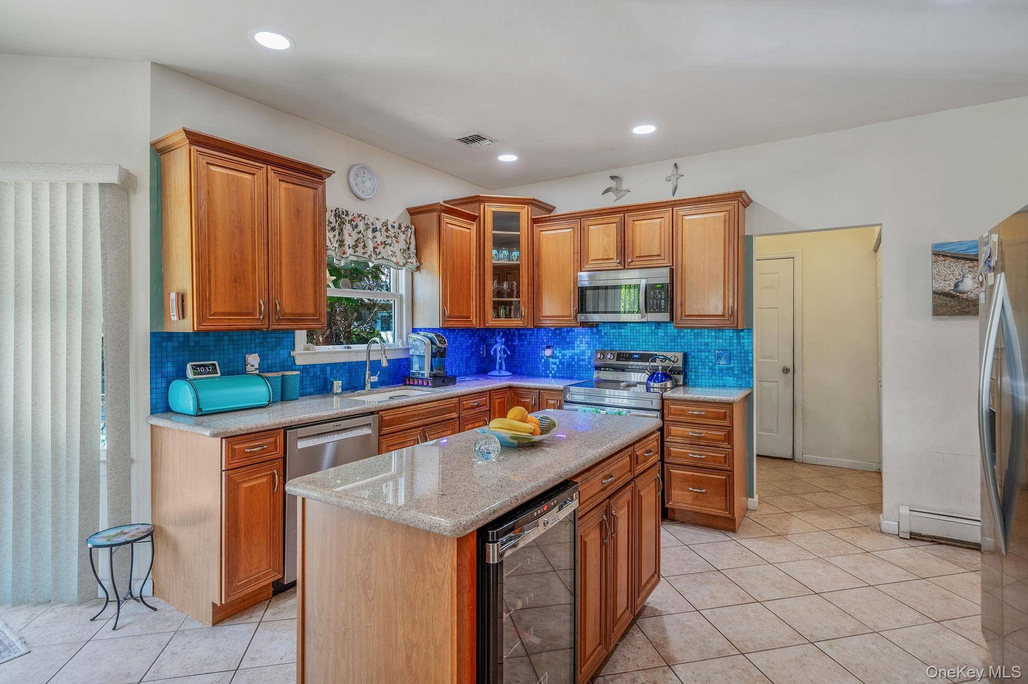 Casa com 4 Quartos à Venda em Riverhead - Nova Iorque - EUA - 8