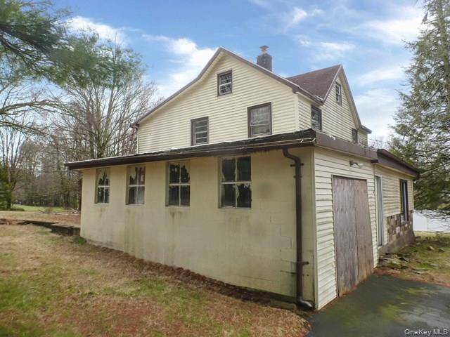 4 Bedroom Home for Sale in Rock Hill - New York - USA - 3