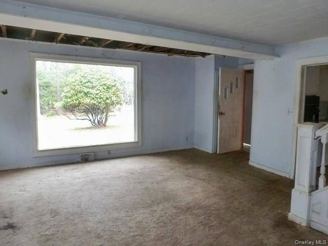 4 Bedroom Home for Sale in Rock Hill - New York - USA - 4