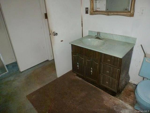 4 Bedroom Home for Sale in Rock Hill - New York - USA - 5