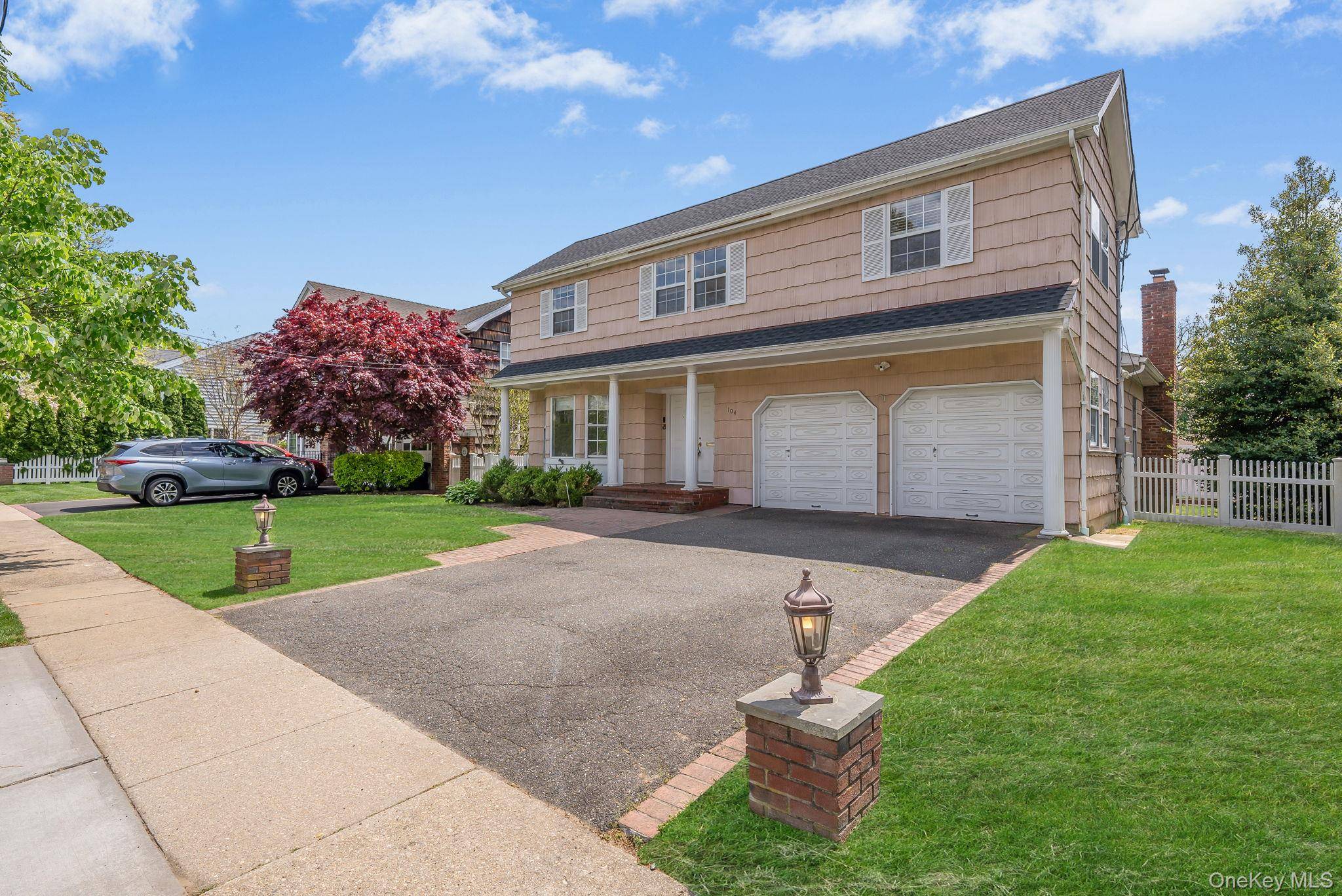 Casa de 4 Dormitorios en Venta en Rockville Centre - Nueva York - EE. UU. - 2