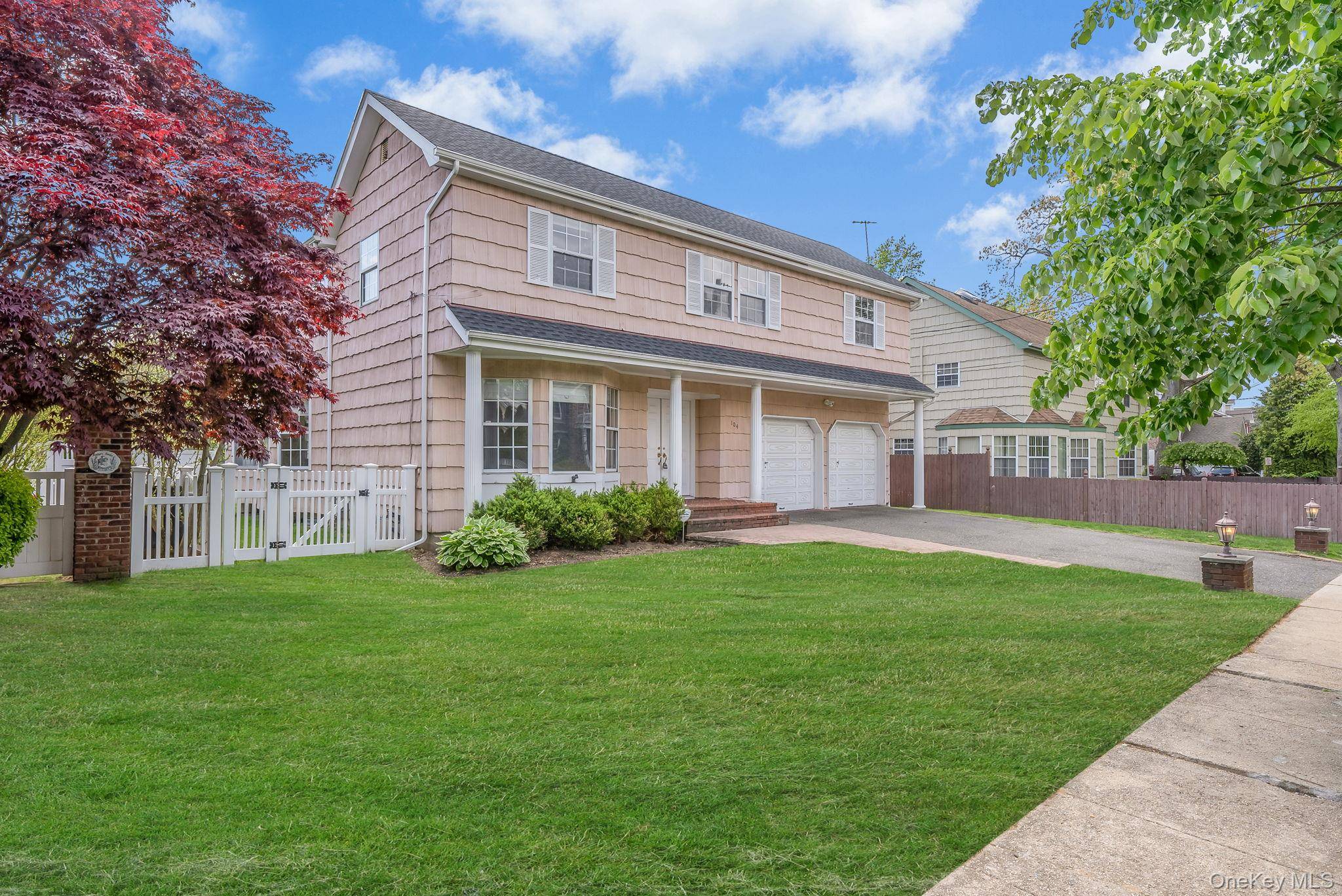 Casa de 4 Dormitorios en Venta en Rockville Centre - Nueva York - EE. UU. - 3