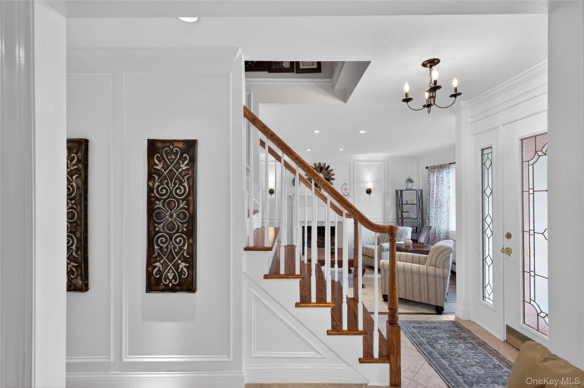 4 Bedroom Home for Sale in Ronkonkoma - New York - USA - 2
