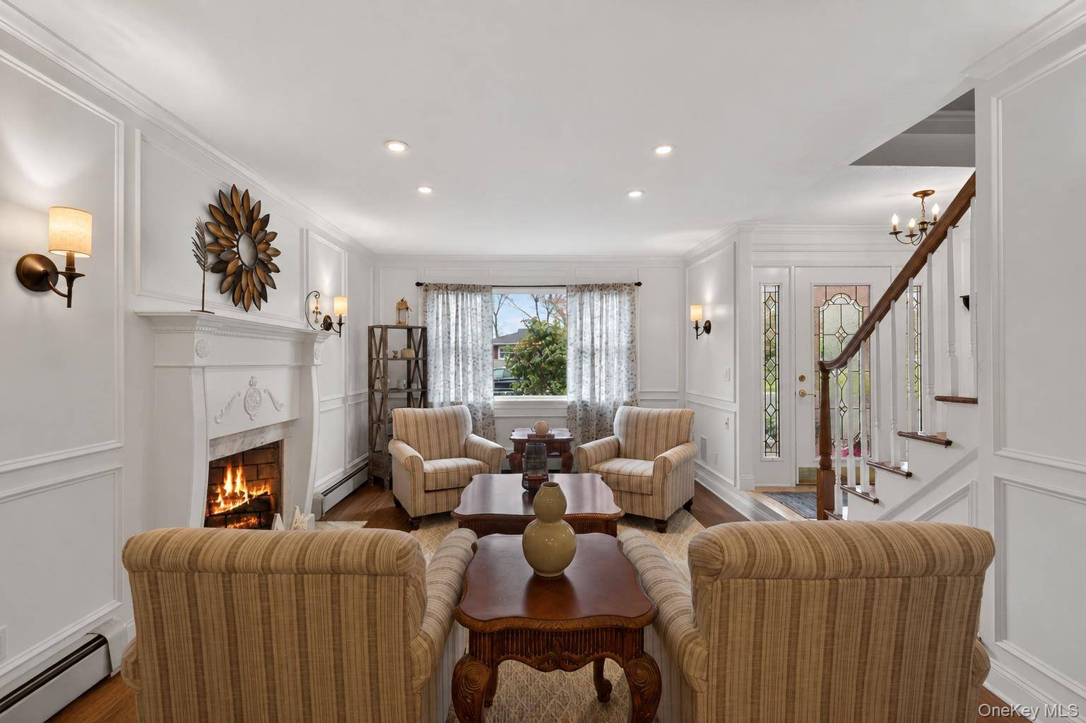 4 Bedroom Home for Sale in Ronkonkoma - New York - USA - 3