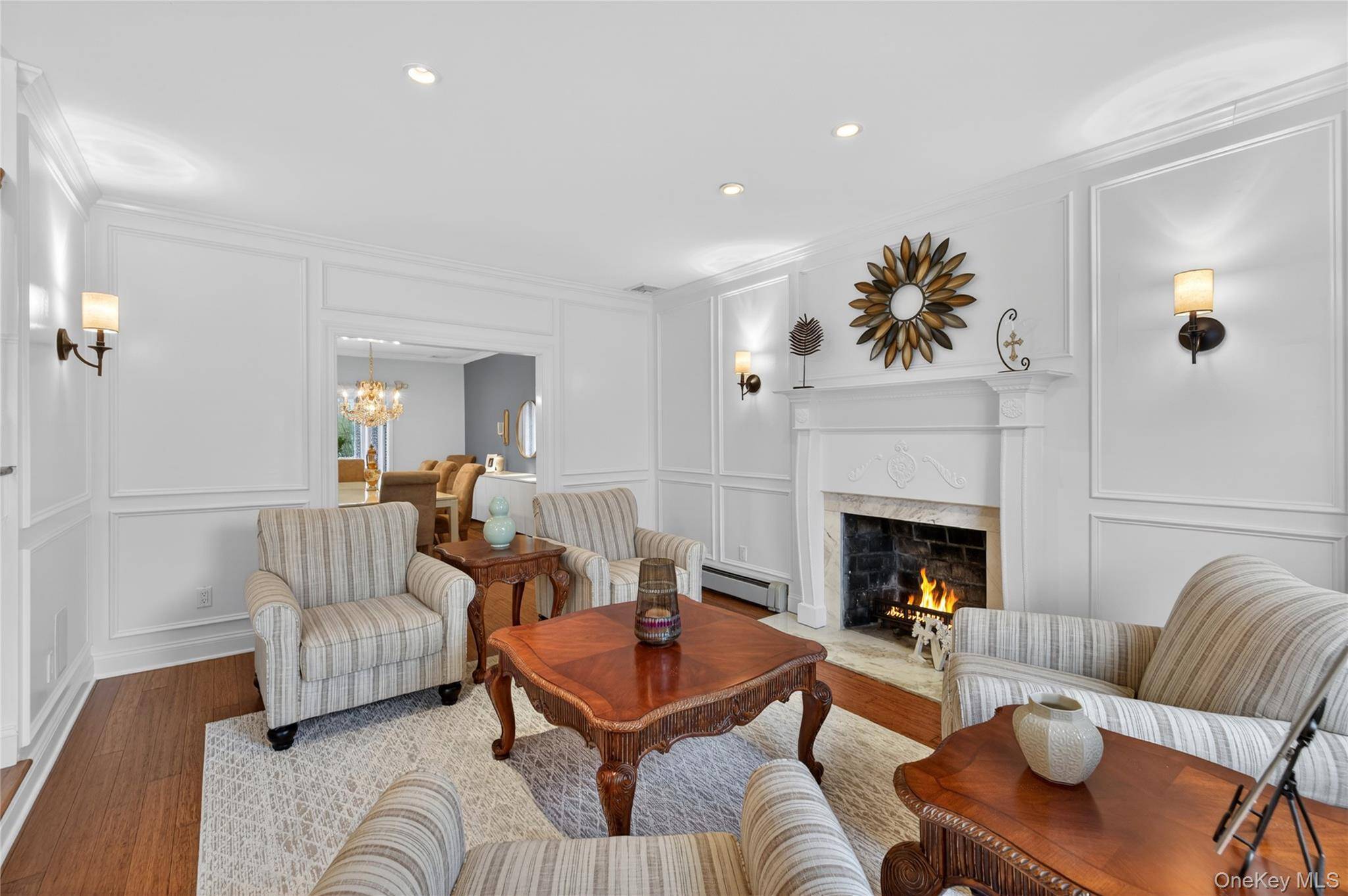 4 Bedroom Home for Sale in Ronkonkoma - New York - USA - 5