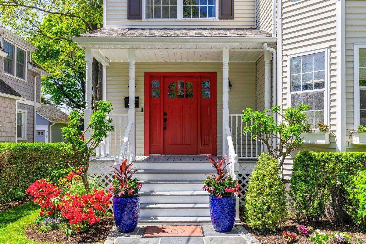 4 Bedroom Home for Sale in RYE - New York - USA - 2