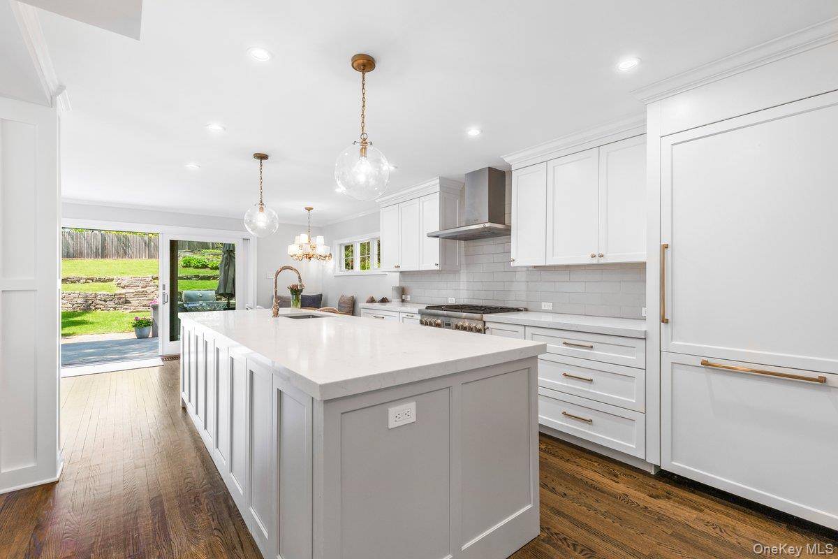 4 Bedroom Home for Sale in RYE - New York - USA - 7