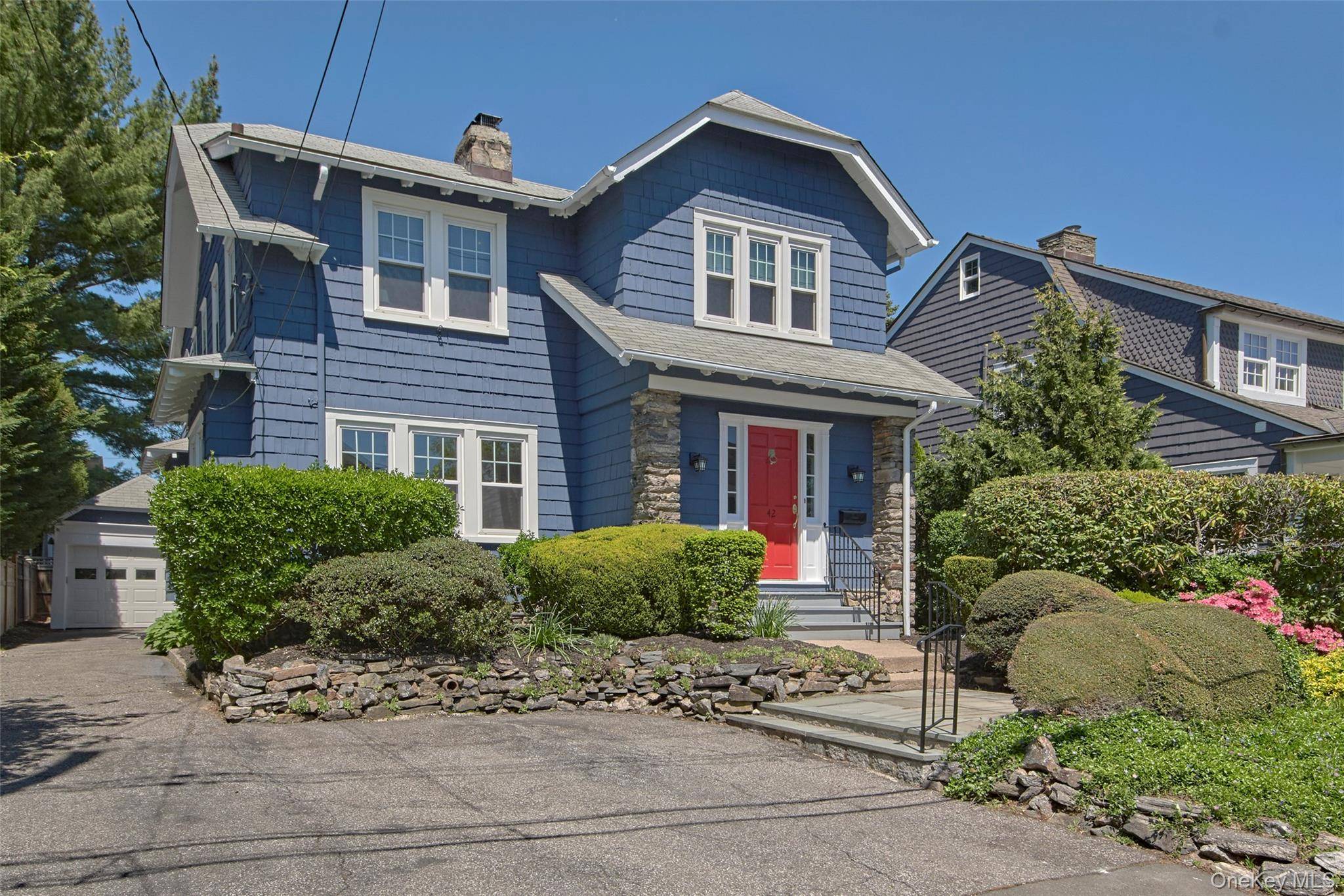 4 Bedroom Home for Sale in RYE - New York - USA - 2