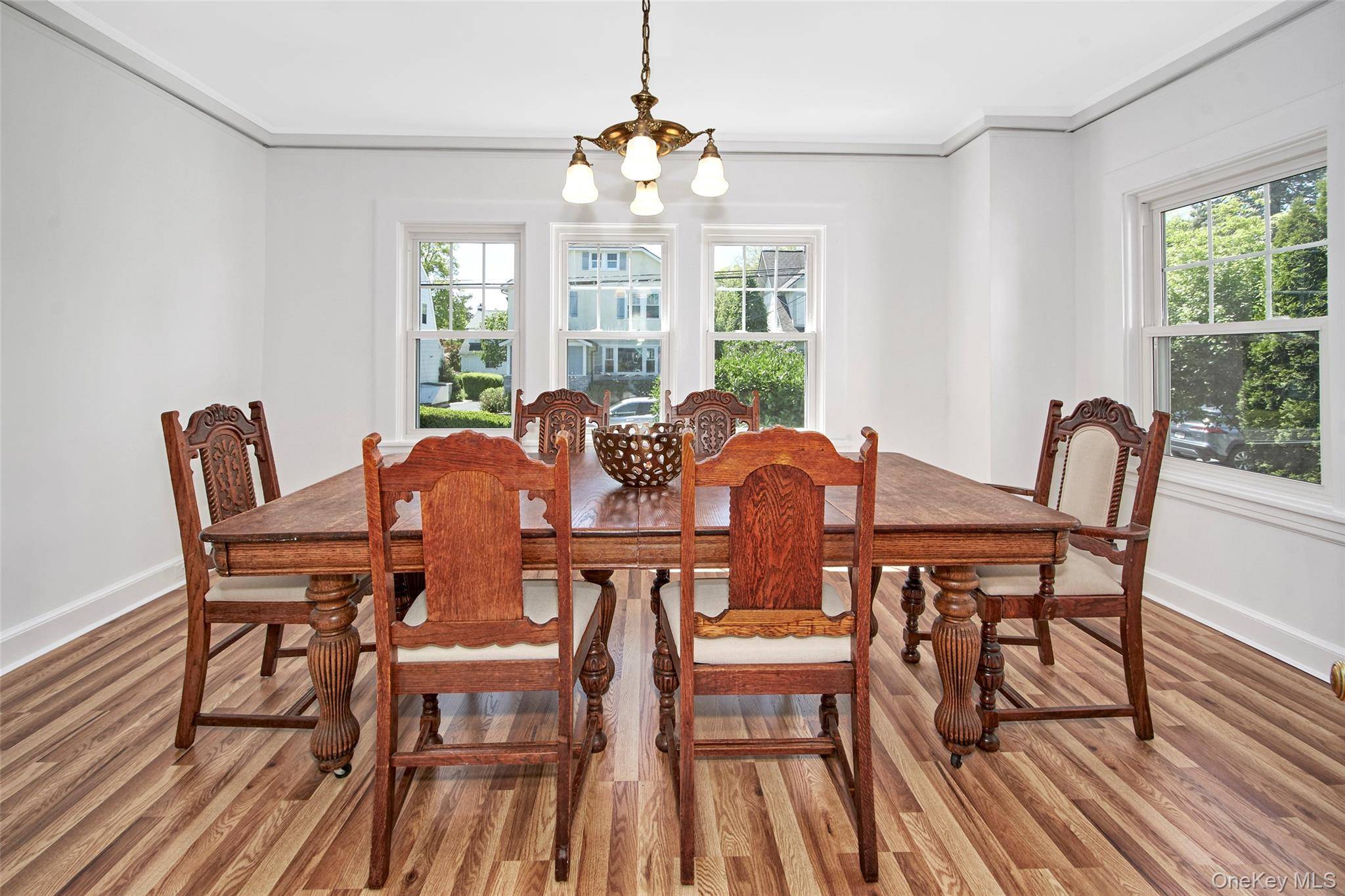 4 Bedroom Home for Sale in RYE - New York - USA - 8