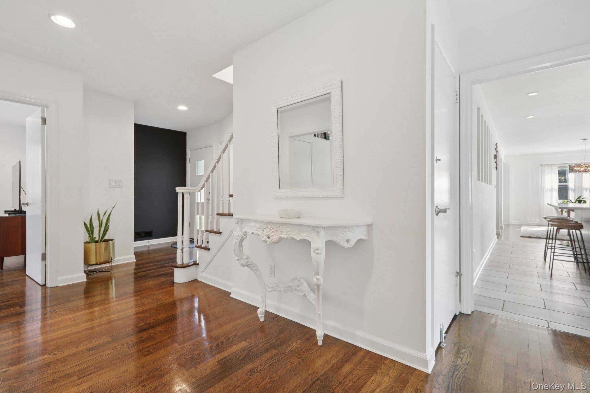 4 Bedroom Home for Sale in Scarsdale - New York - USA - 5