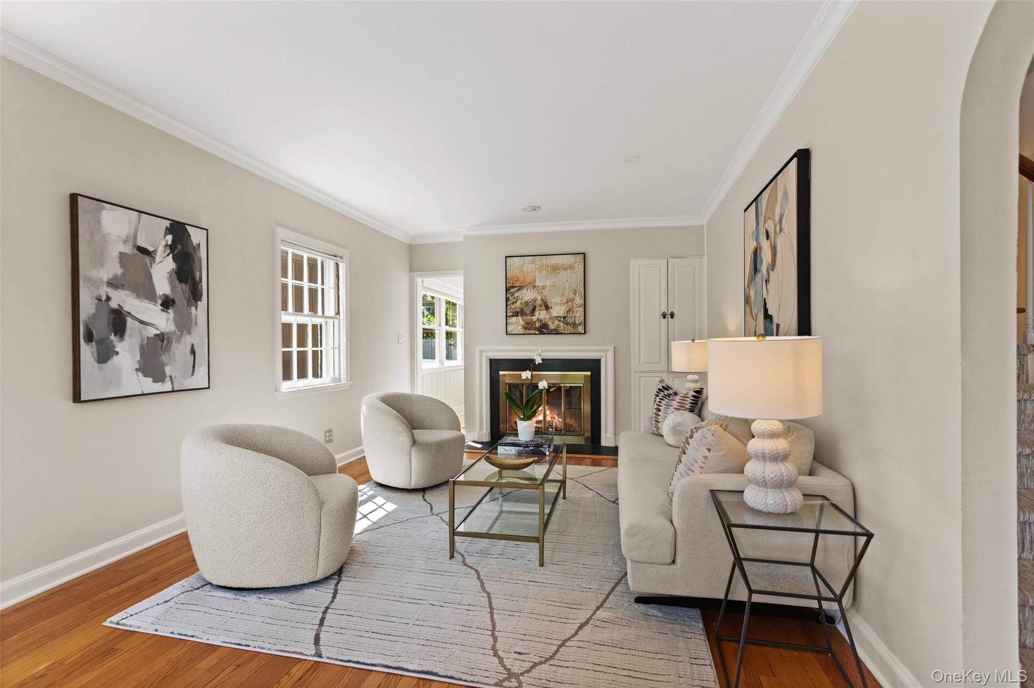4 Bedroom Home for Sale in Scarsdale - New York - USA - 3