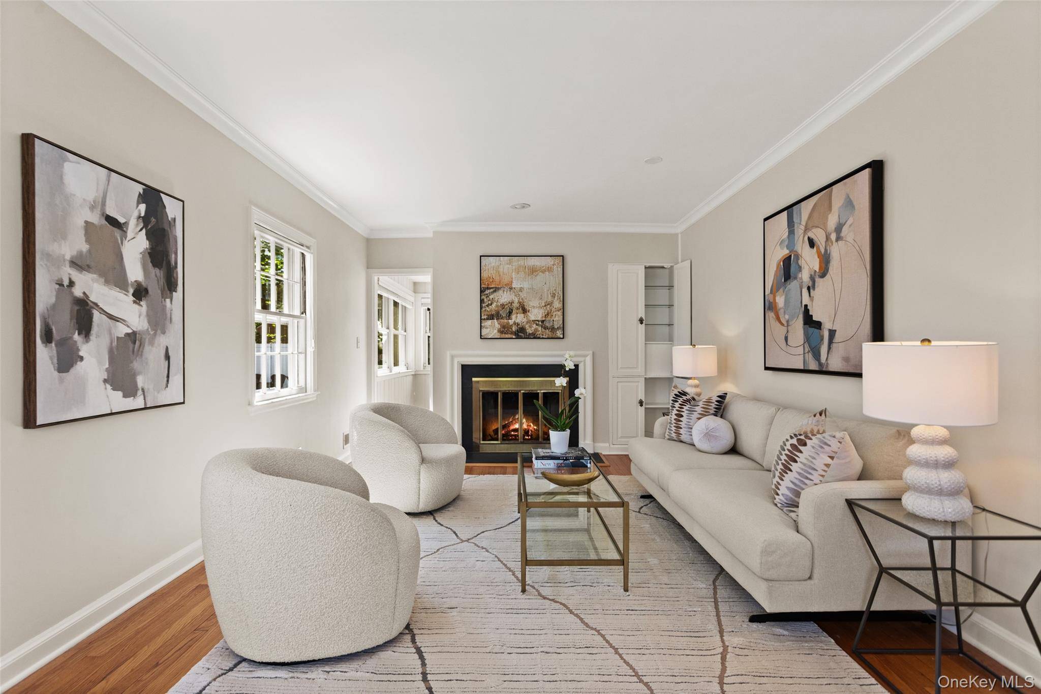 4 Bedroom Home for Sale in Scarsdale - New York - USA - 6