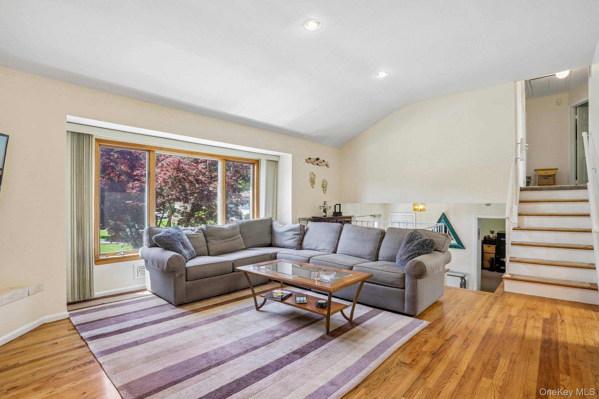 4 Bedroom Home for Sale in Scarsdale - New York - USA - 4