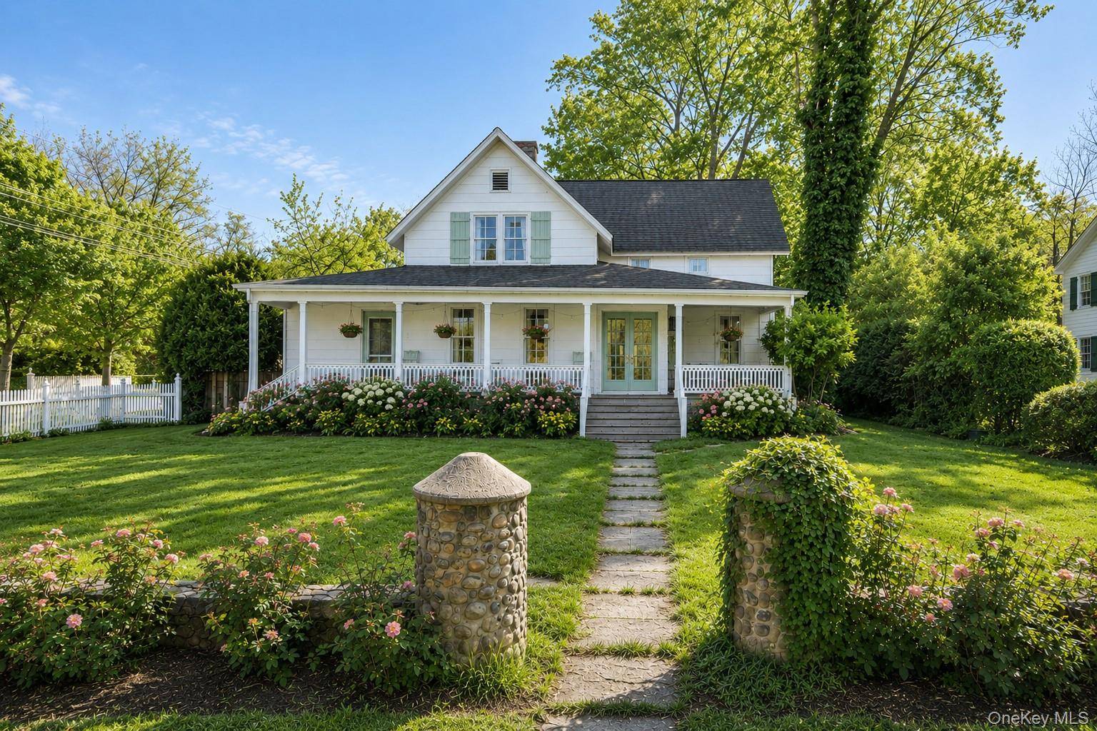 Casa com 4 Quartos à Venda em Setauket - Nova Iorque - EUA - 1