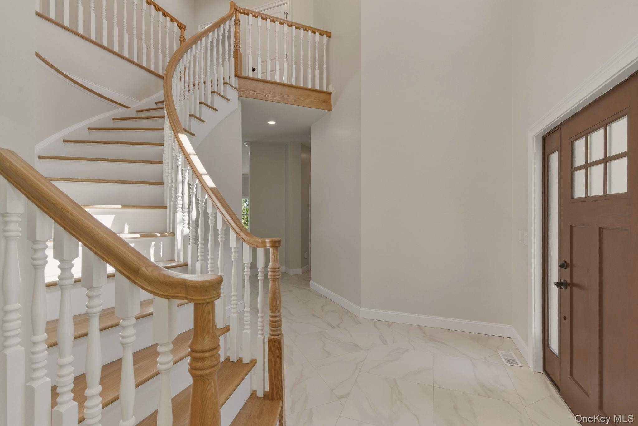 Casa com 4 Quartos à Venda em Smithtown - Nova Iorque - EUA - 5