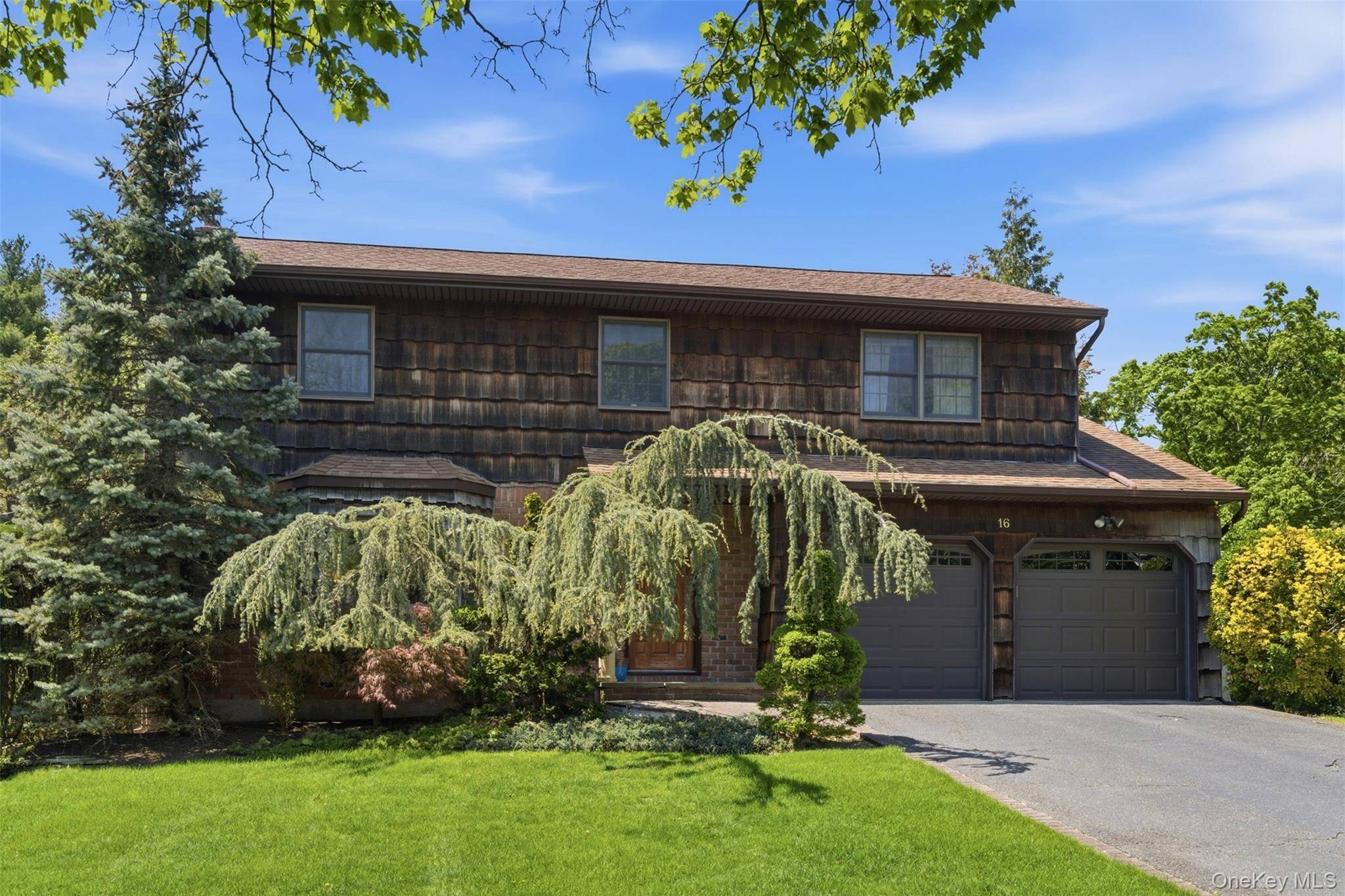 Casa de 4 Dormitorios en Venta en Smithtown - Nueva York - EE. UU. - 2
