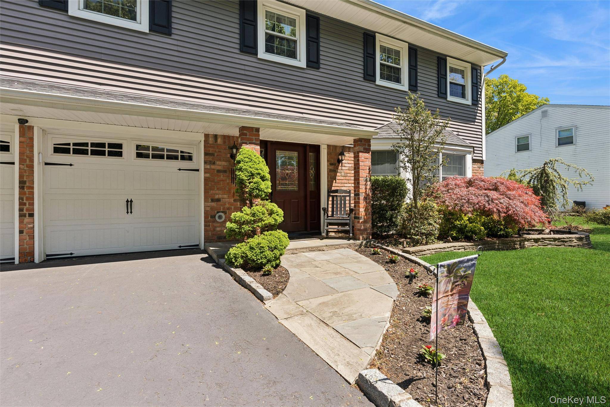 Casa de 4 Dormitorios en Venta en Smithtown - Nueva York - EE. UU. - 2