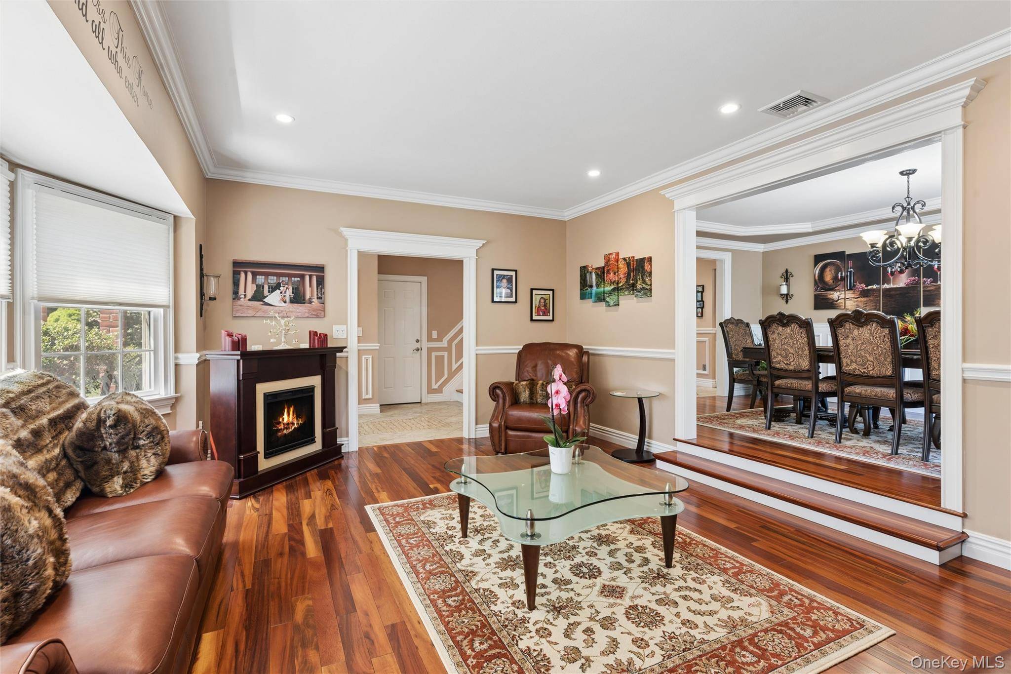 Casa de 4 Dormitorios en Venta en Smithtown - Nueva York - EE. UU. - 4
