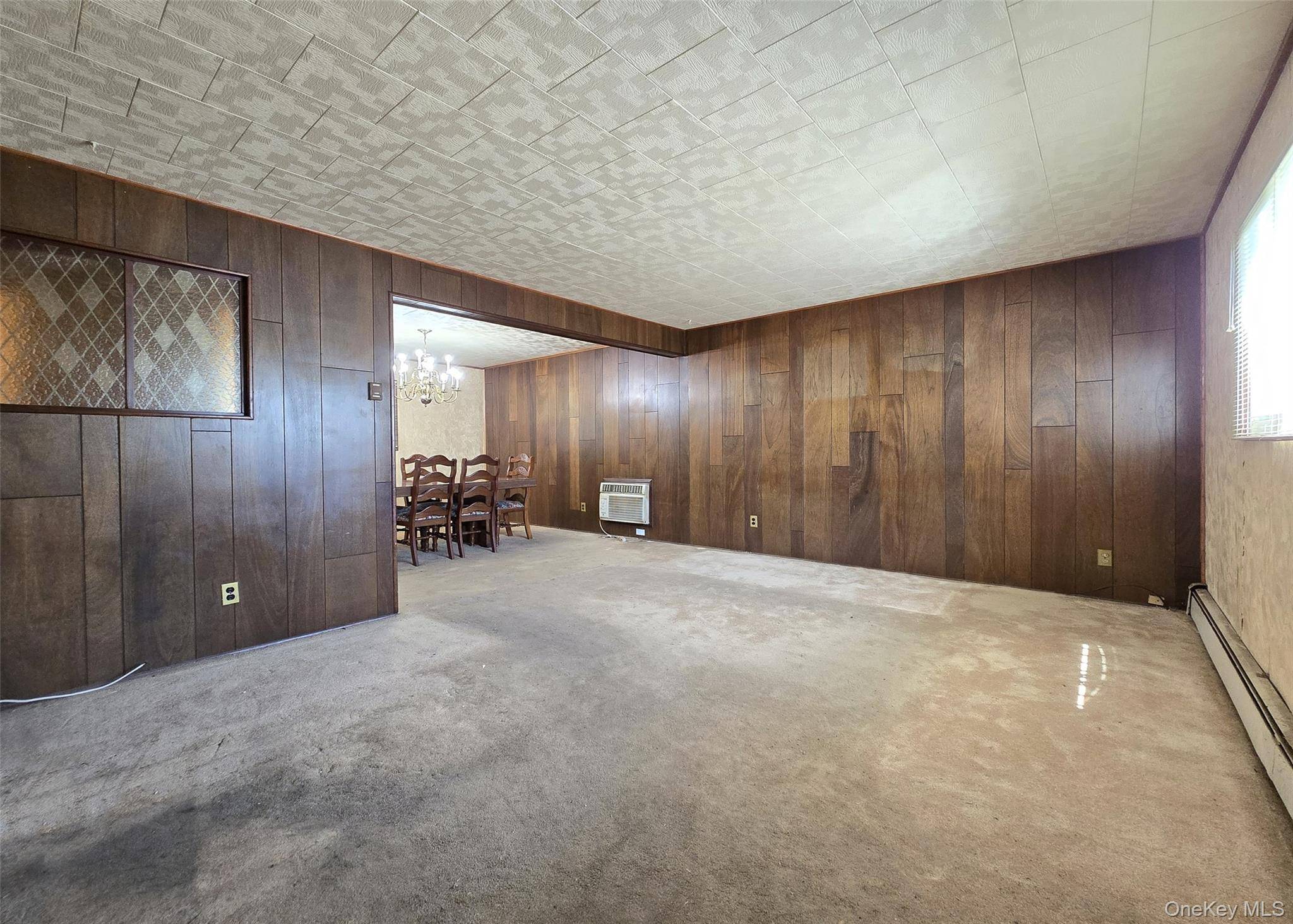 4 Bedroom Home for Sale in South Hempstead - New York - USA - 6