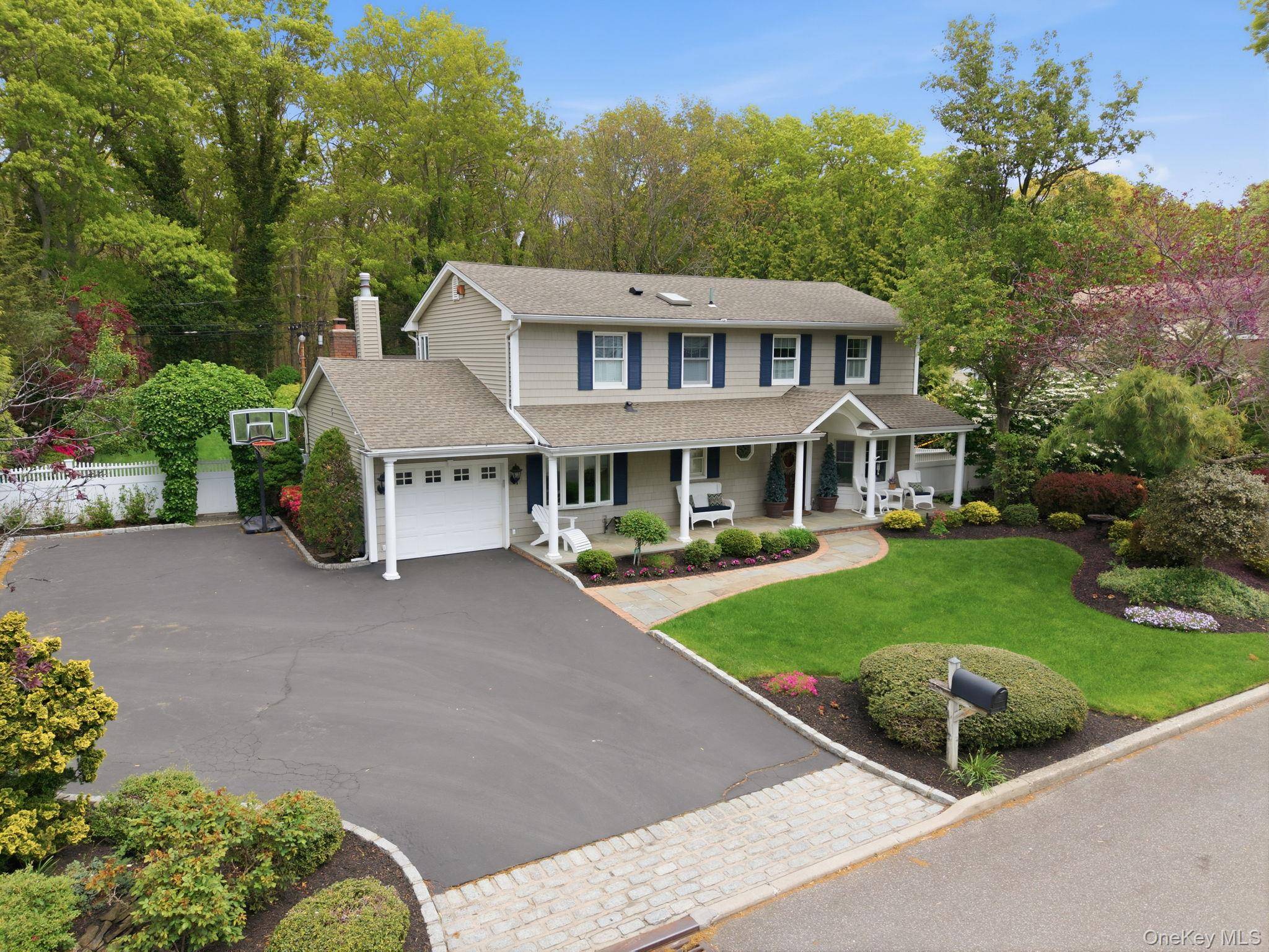 Casa com 4 Quartos à Venda em South Setauket - Nova Iorque - EUA - 2